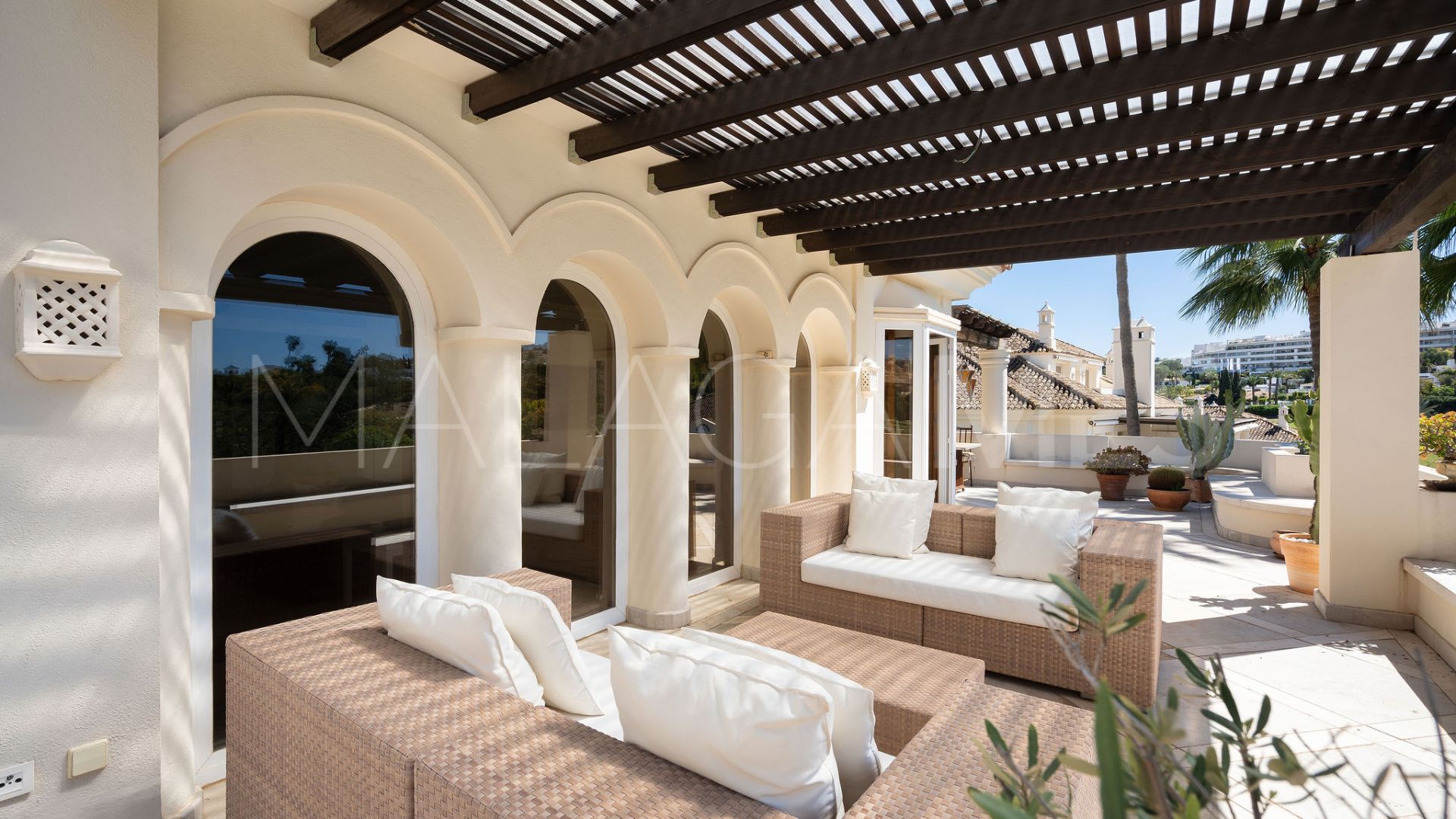 Se vende atico duplex in Las Alamandas