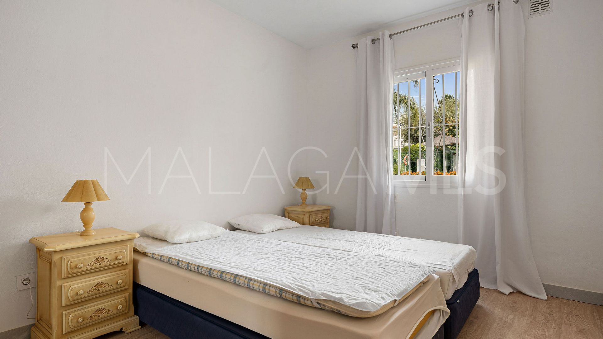 Radhus for sale in Aloha Sur 32