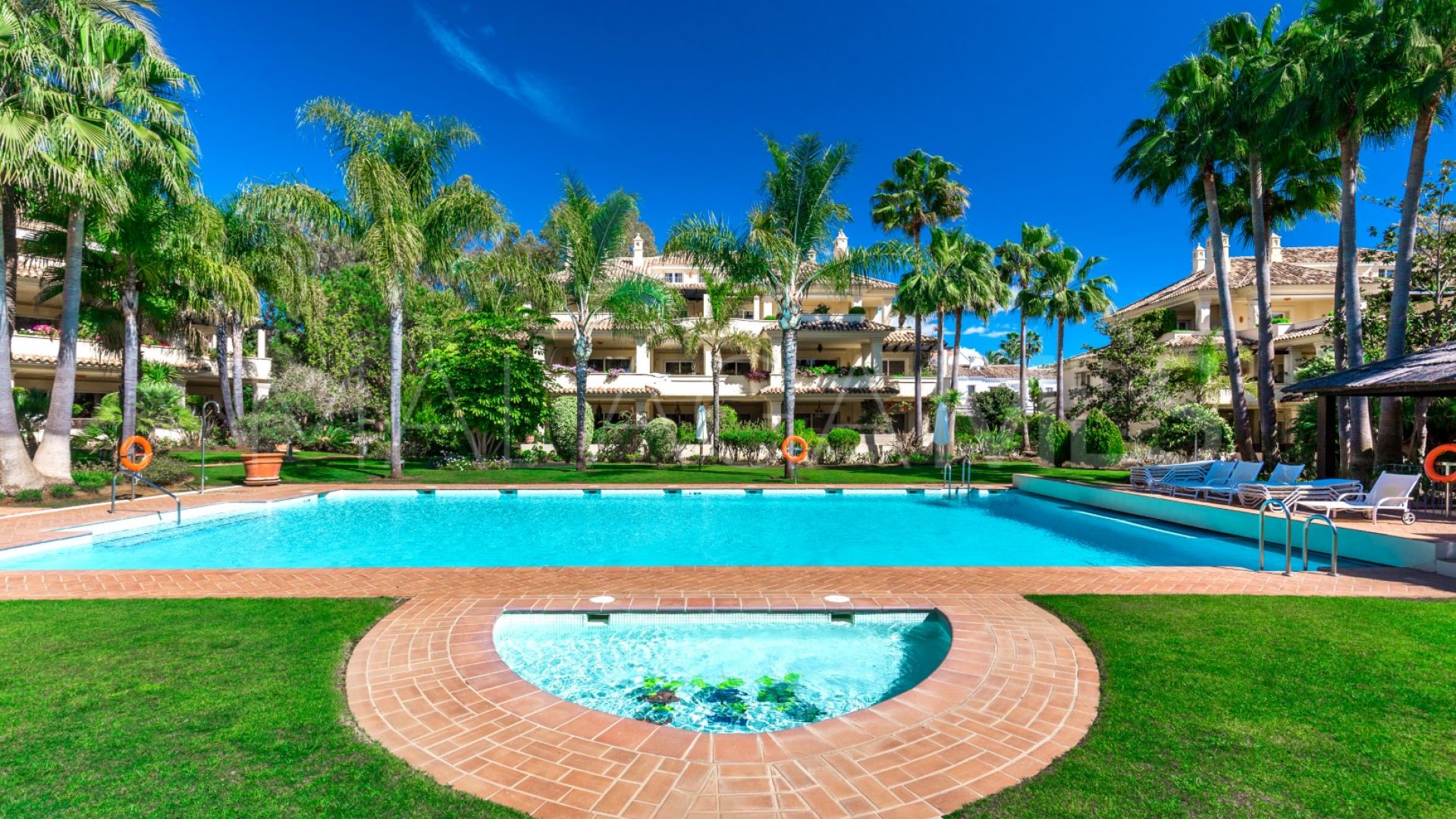 Wohnung for sale in Las Alamandas