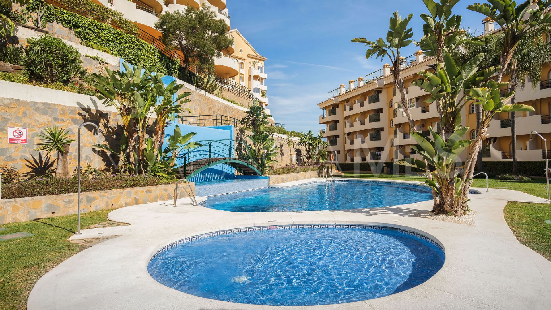 Atico duplex for sale in Señorio de Aloha