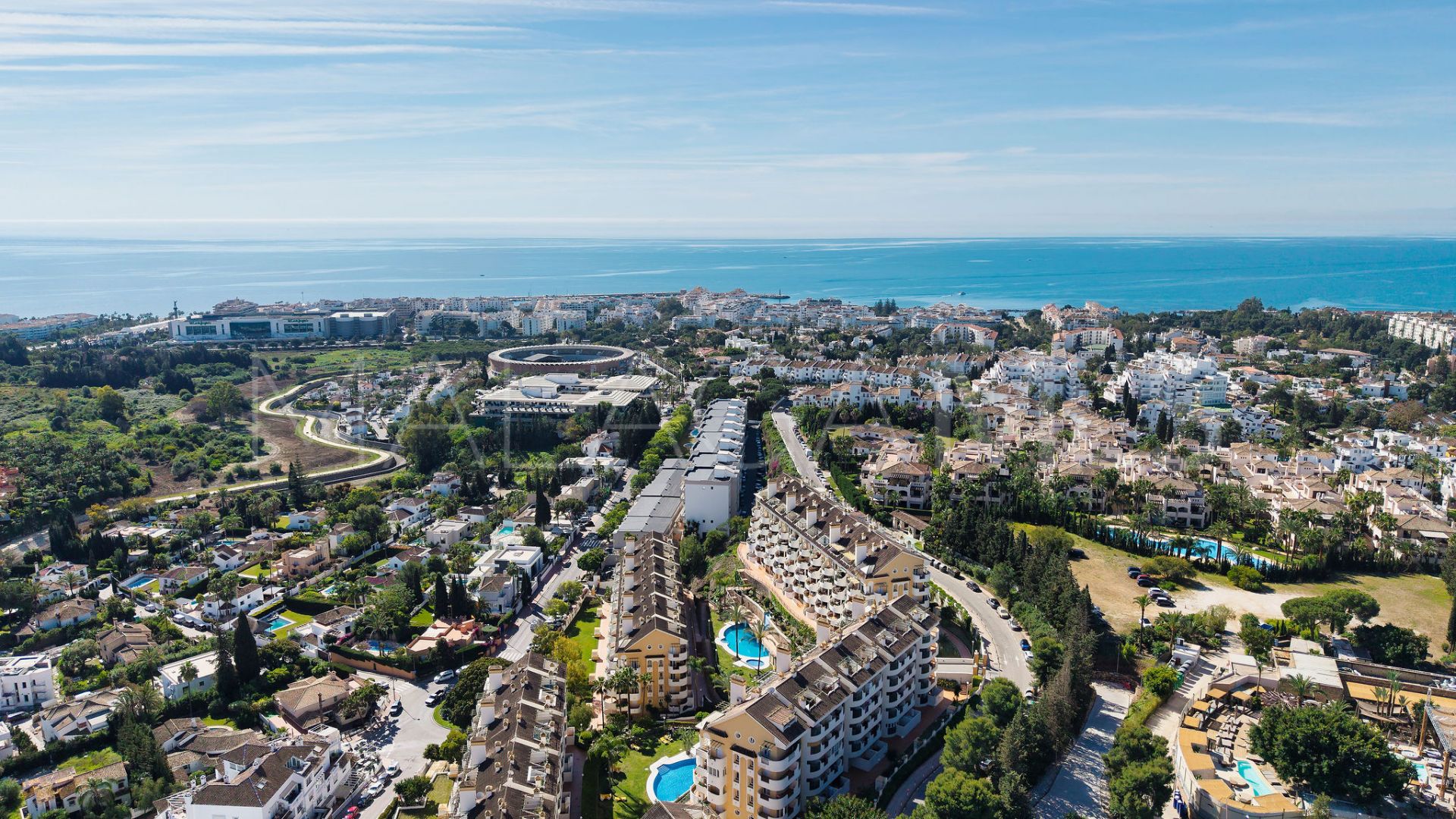 Atico duplex for sale in Señorio de Aloha