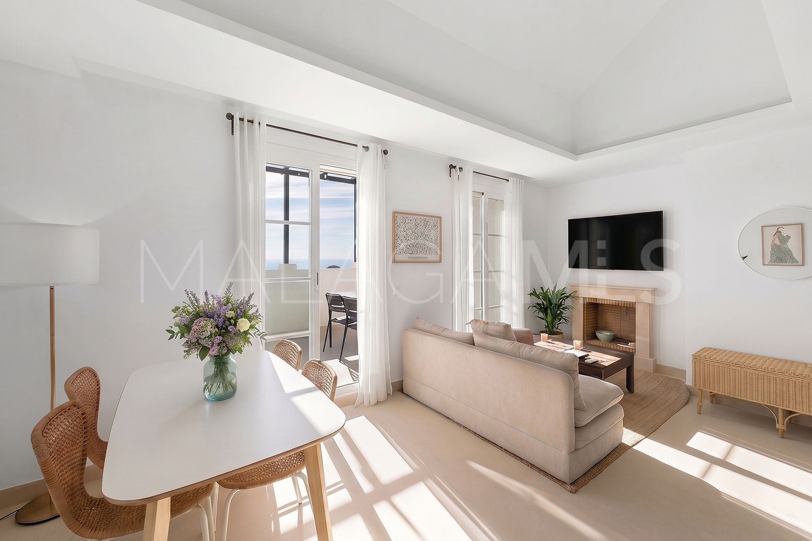 Atico duplex for sale in Señorio de Aloha