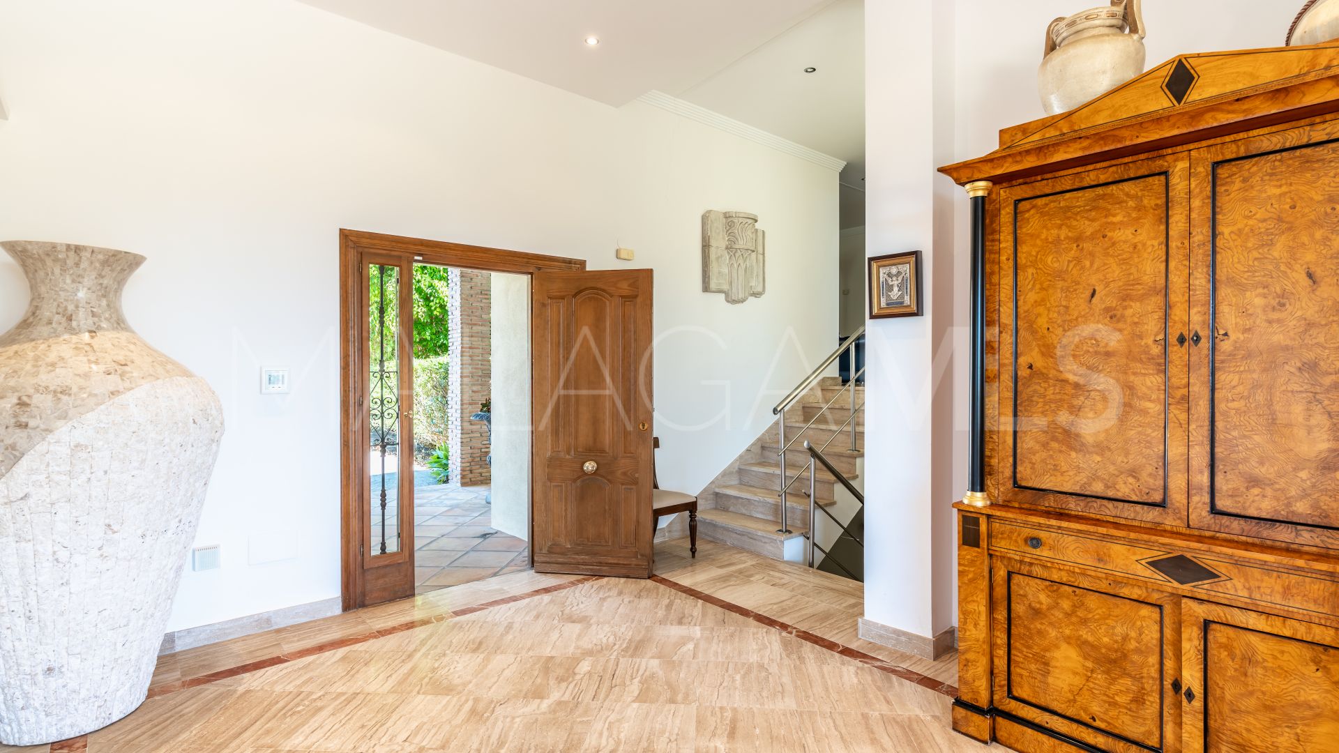 Villa for sale in Puerto del Capitan