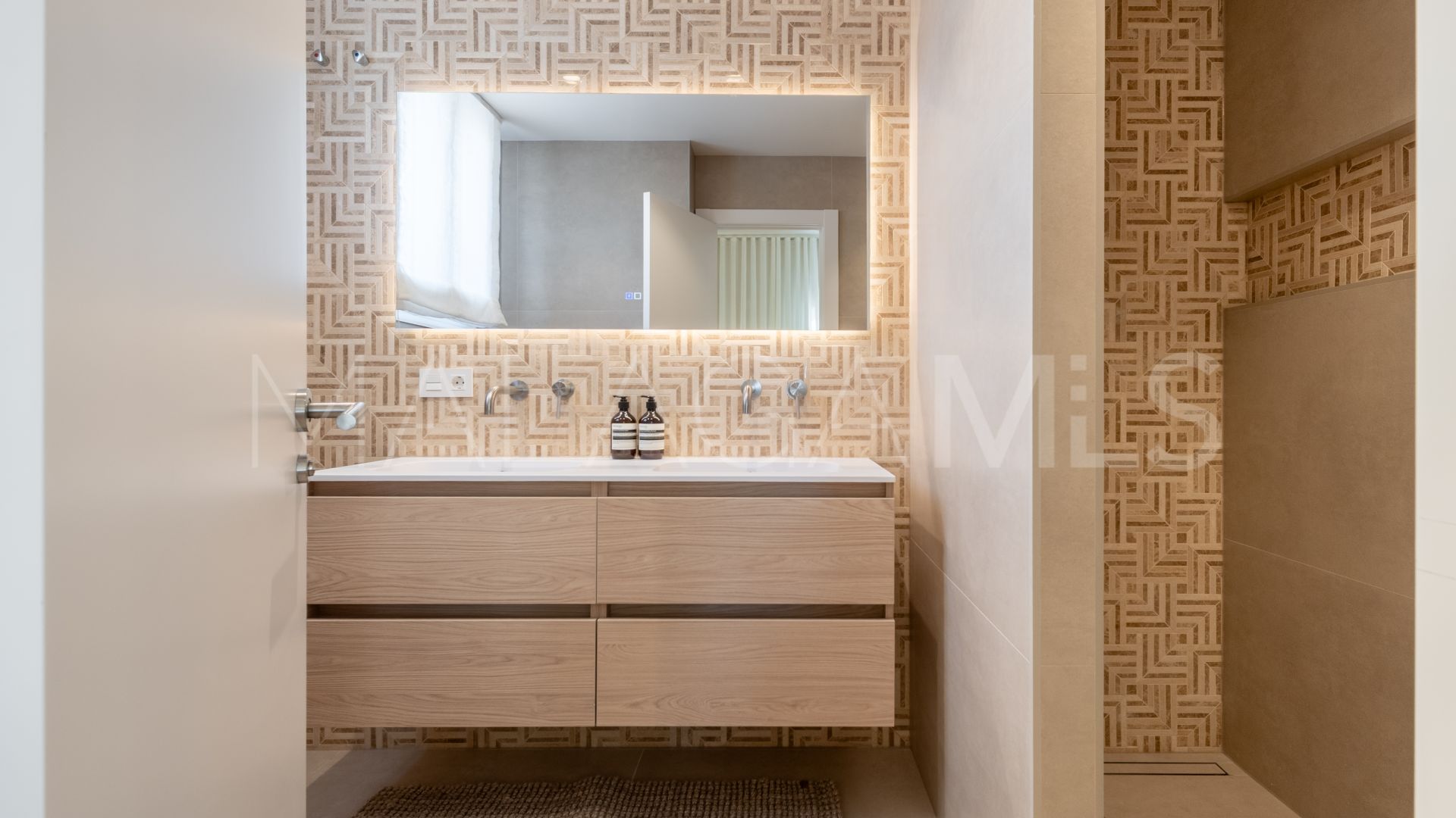 3 bedrooms town house for sale in Bahia de Marbella