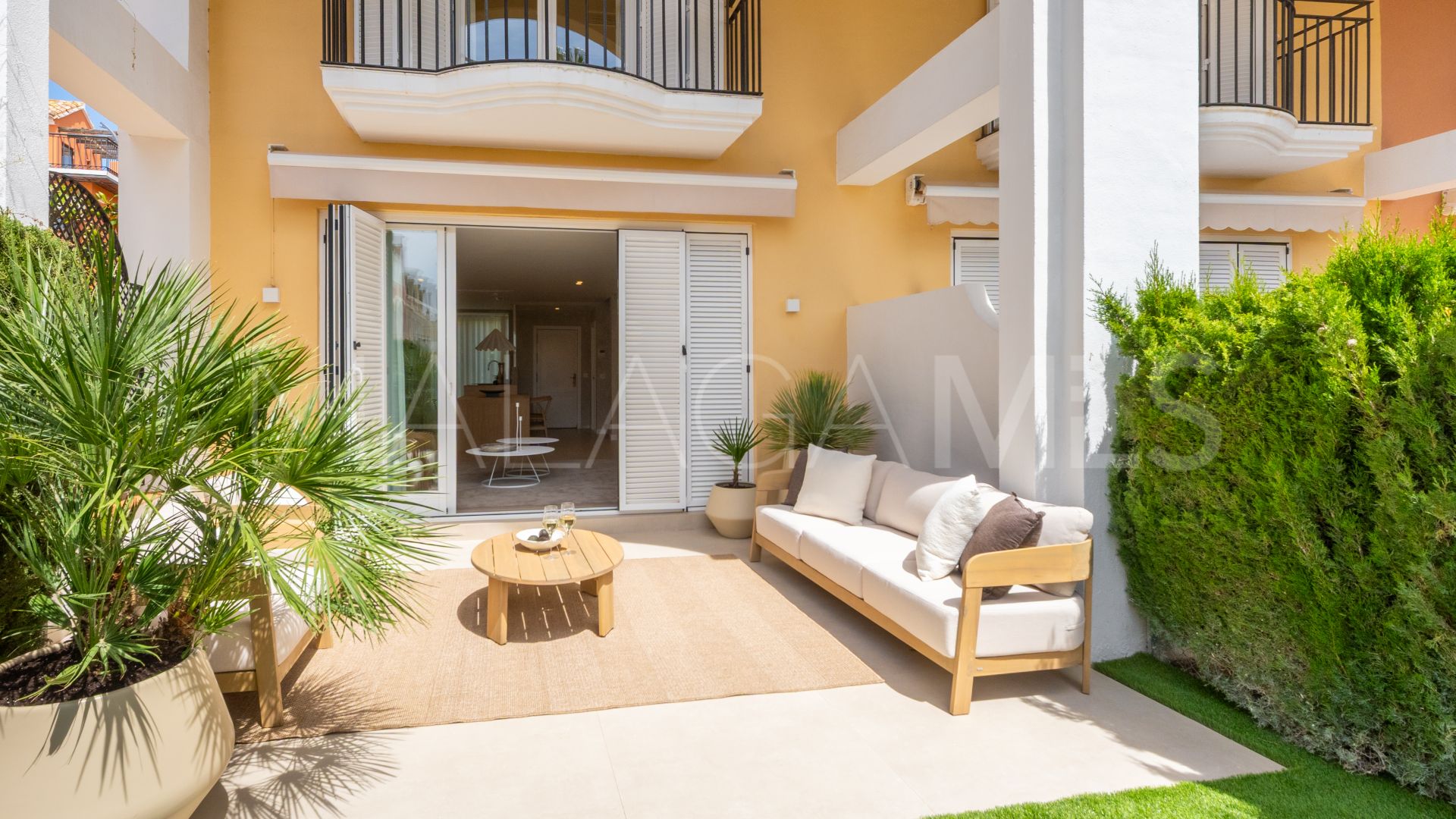 3 bedrooms town house for sale in Bahia de Marbella