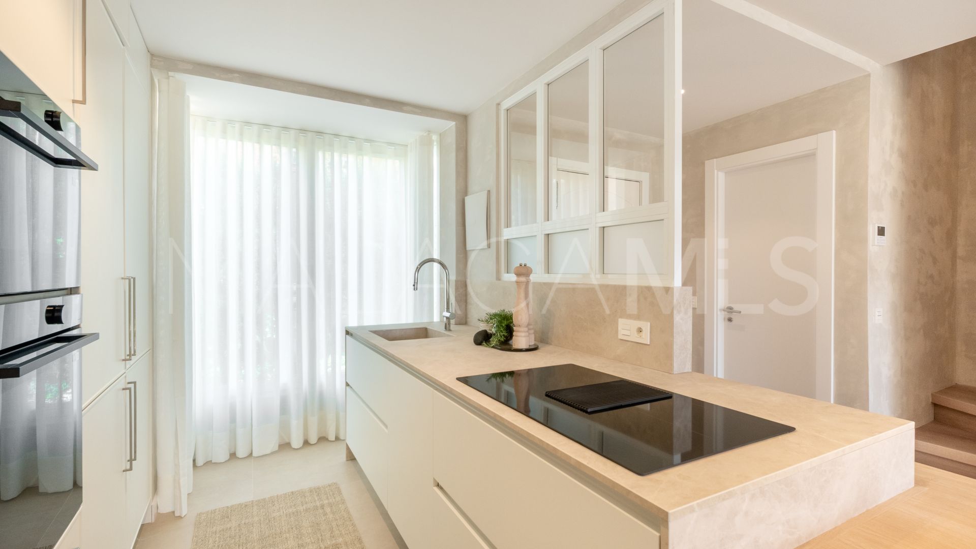 3 bedrooms town house for sale in Bahia de Marbella