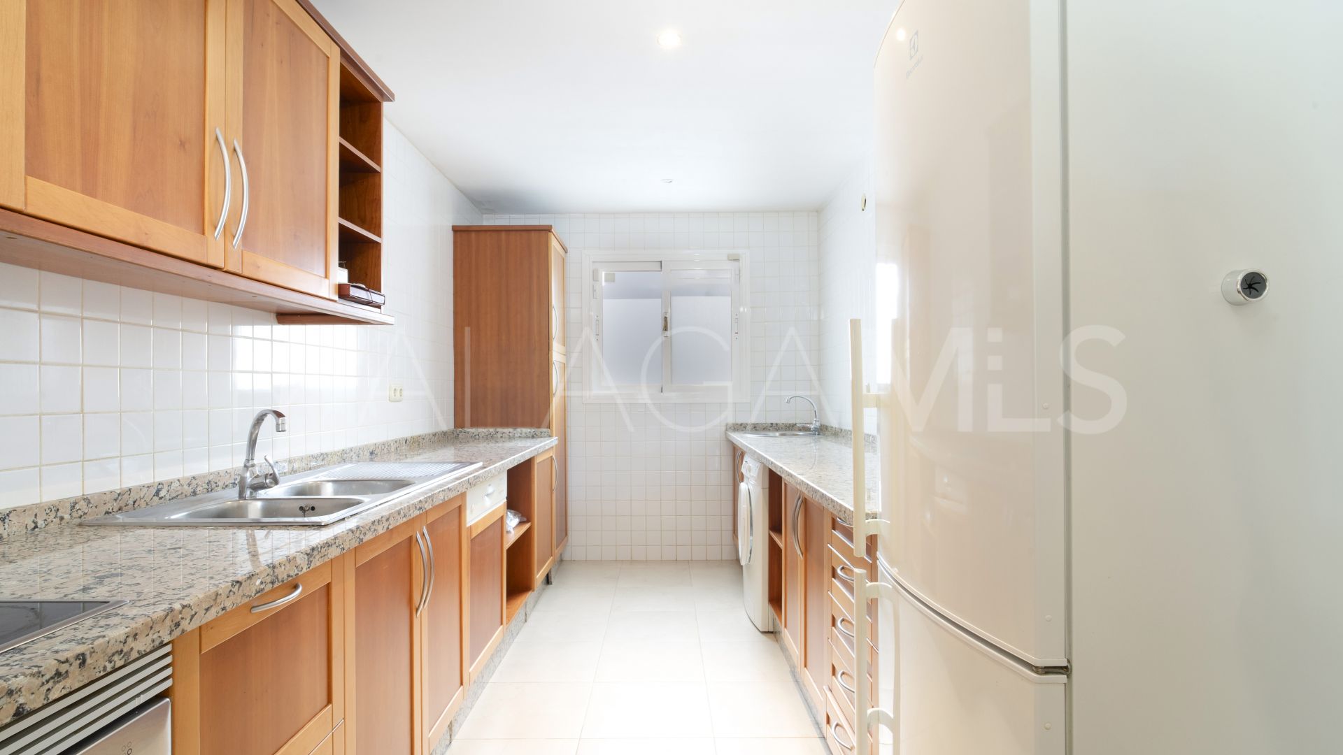 Buy apartment with 3 bedrooms in Las Tortugas de Aloha