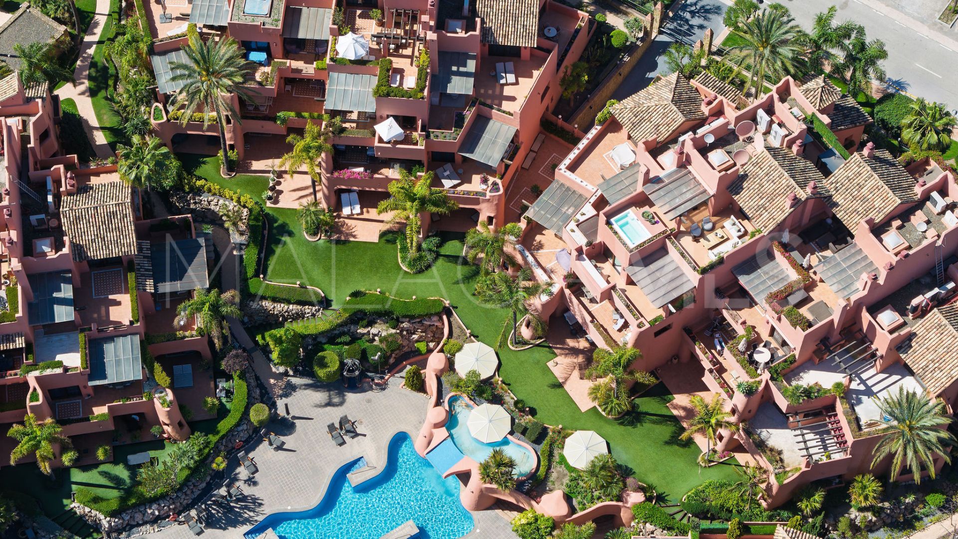 Duplex penthouse for sale in Torre Bermeja