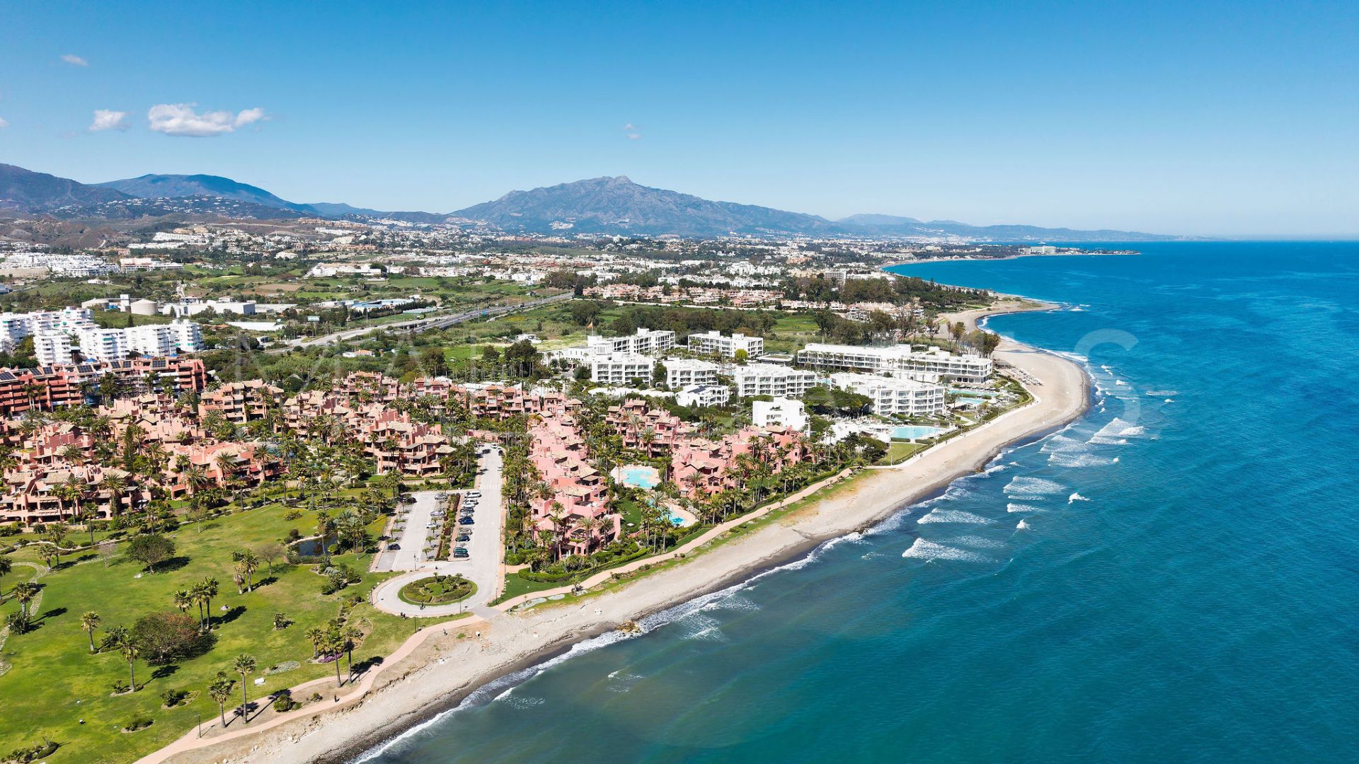 Duplex penthouse for sale in Torre Bermeja