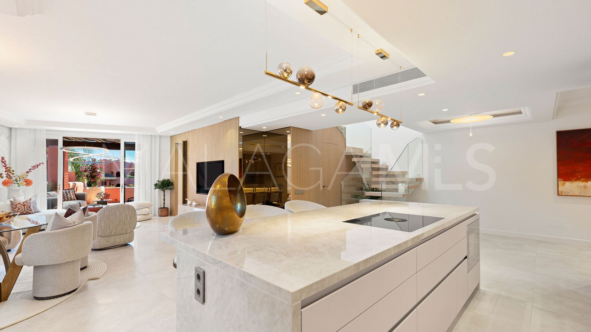 Duplex penthouse for sale in Torre Bermeja