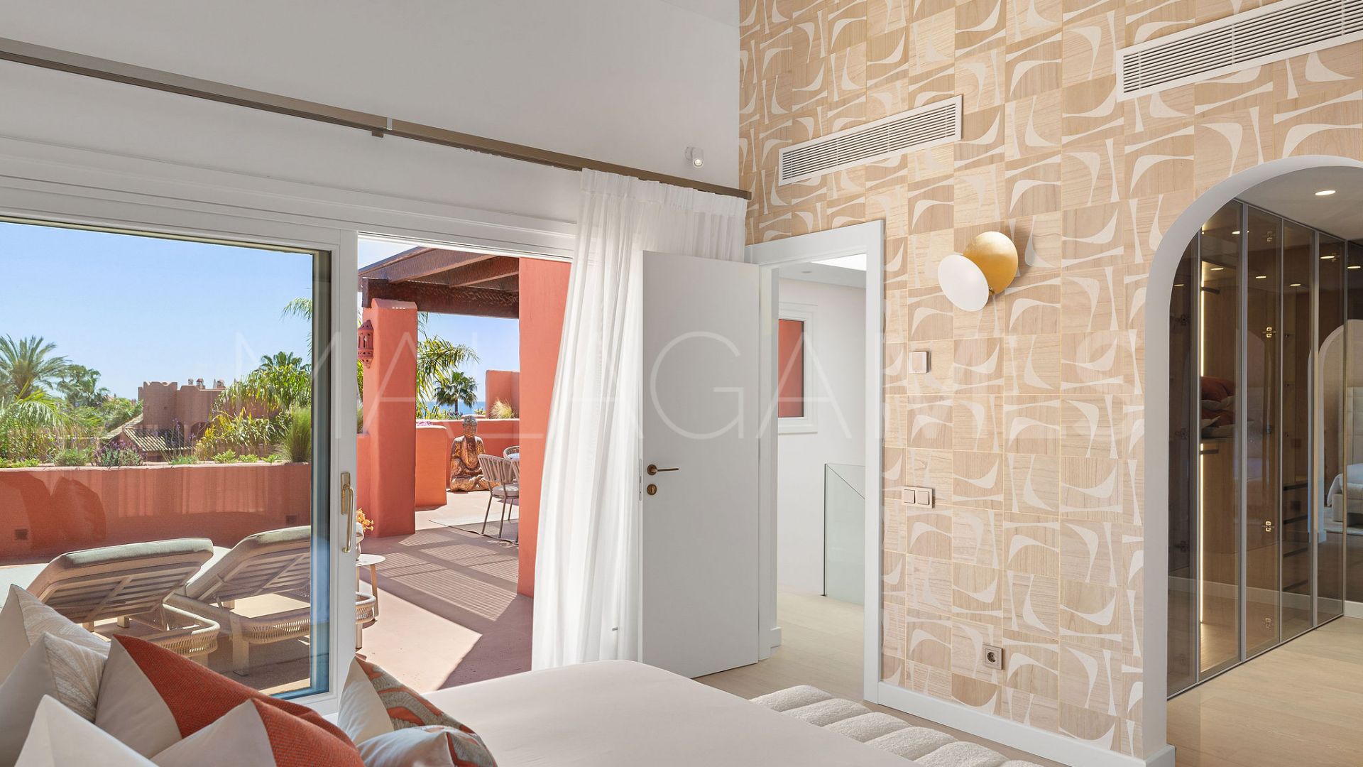 Duplex penthouse for sale in Torre Bermeja