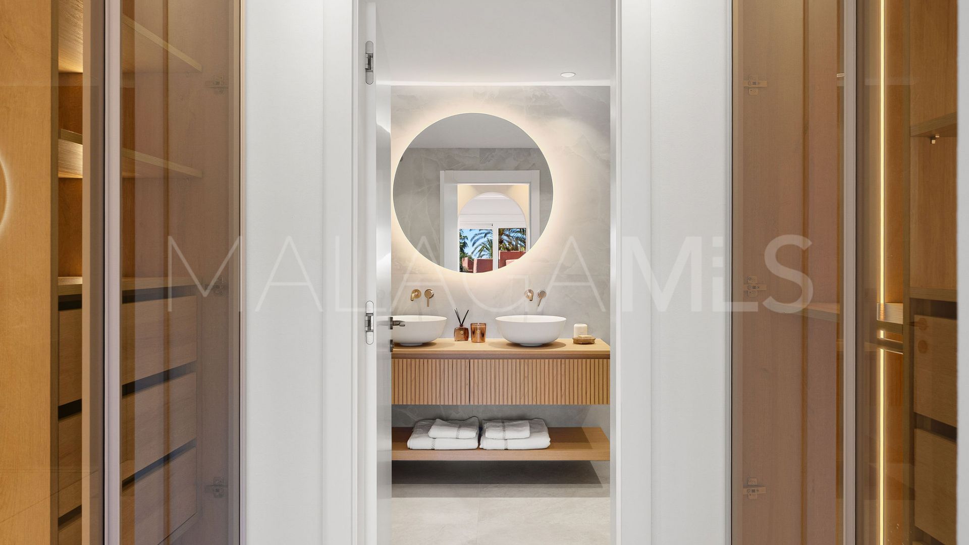 Duplex penthouse for sale in Torre Bermeja