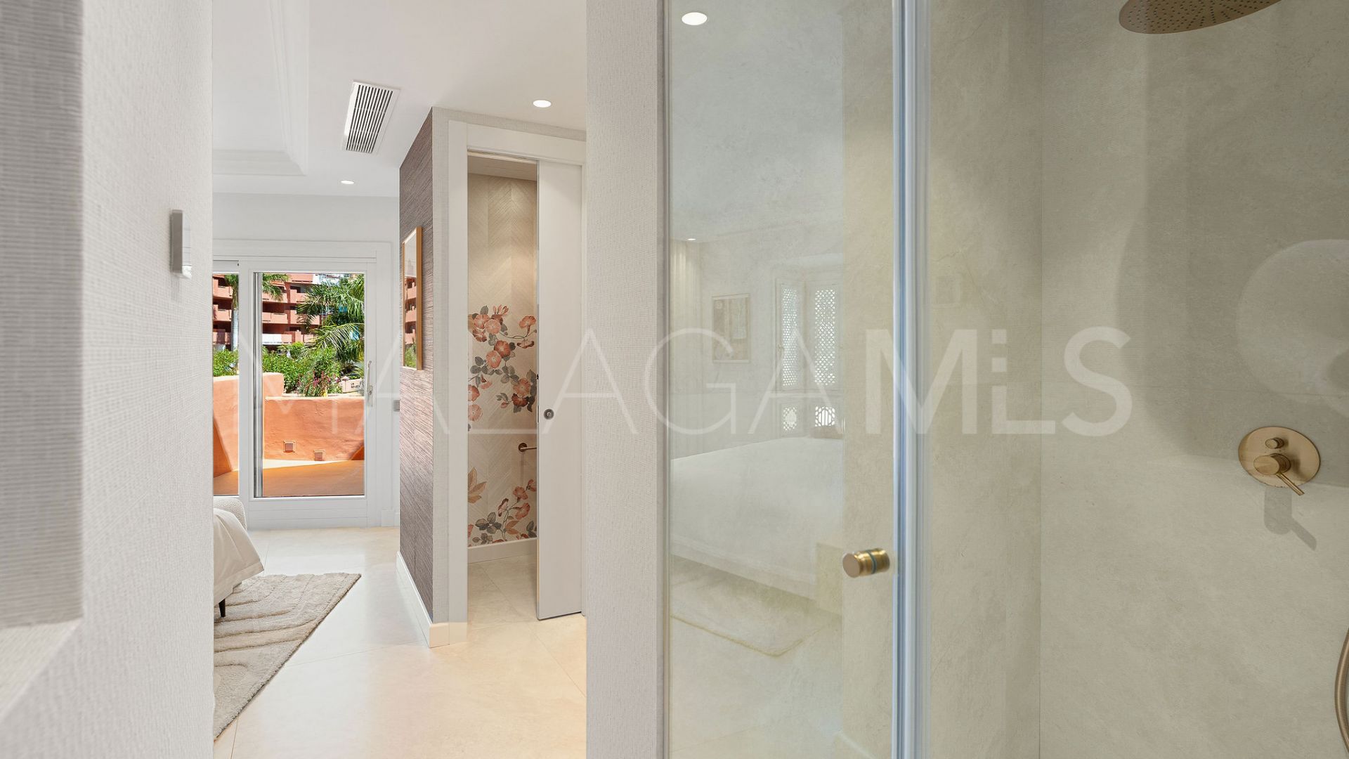 Duplex penthouse for sale in Torre Bermeja