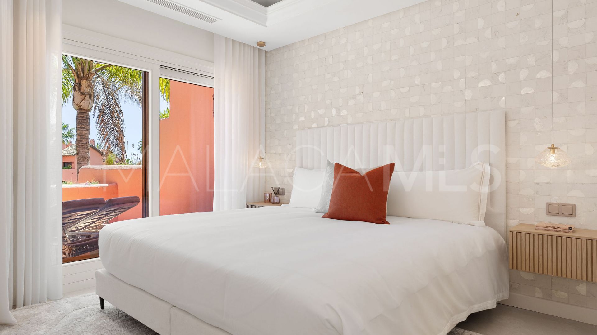 Duplex penthouse for sale in Torre Bermeja