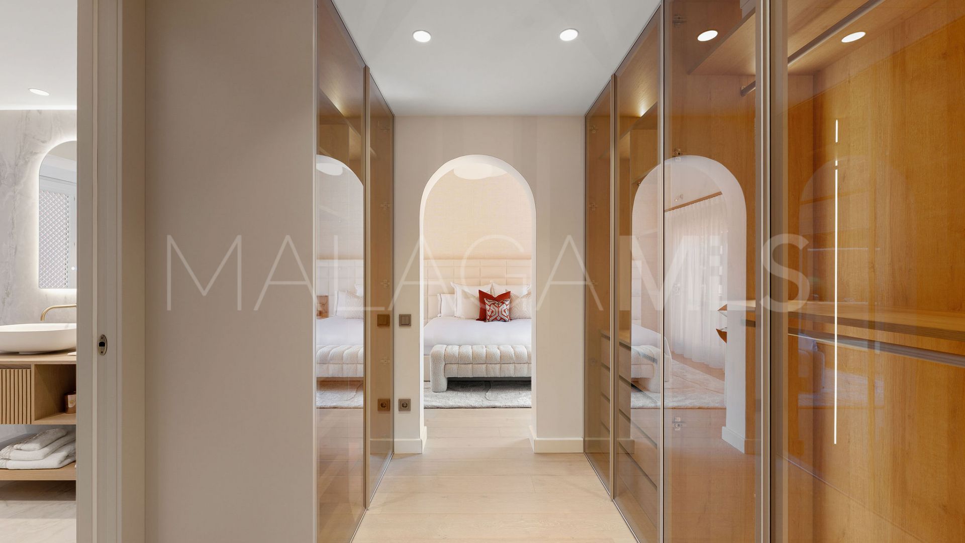 Duplex penthouse for sale in Torre Bermeja