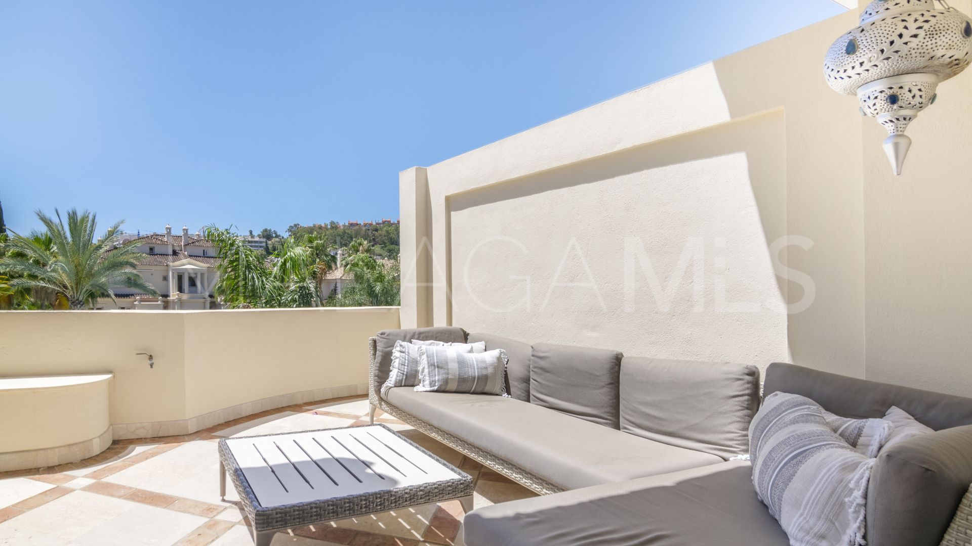 Duplex penthouse for sale in Las Alamandas