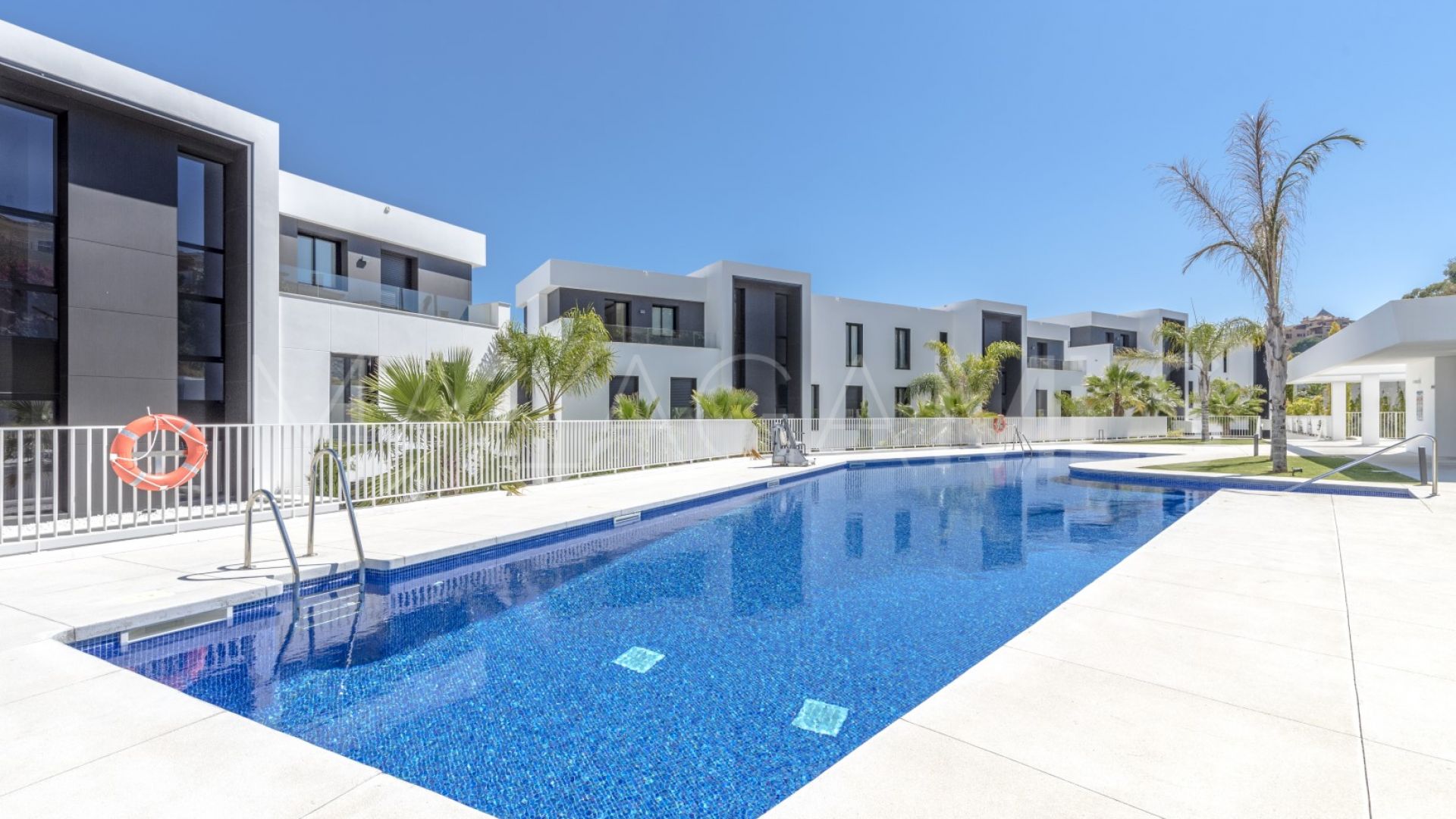 Atico for sale in Azahar de Marbella