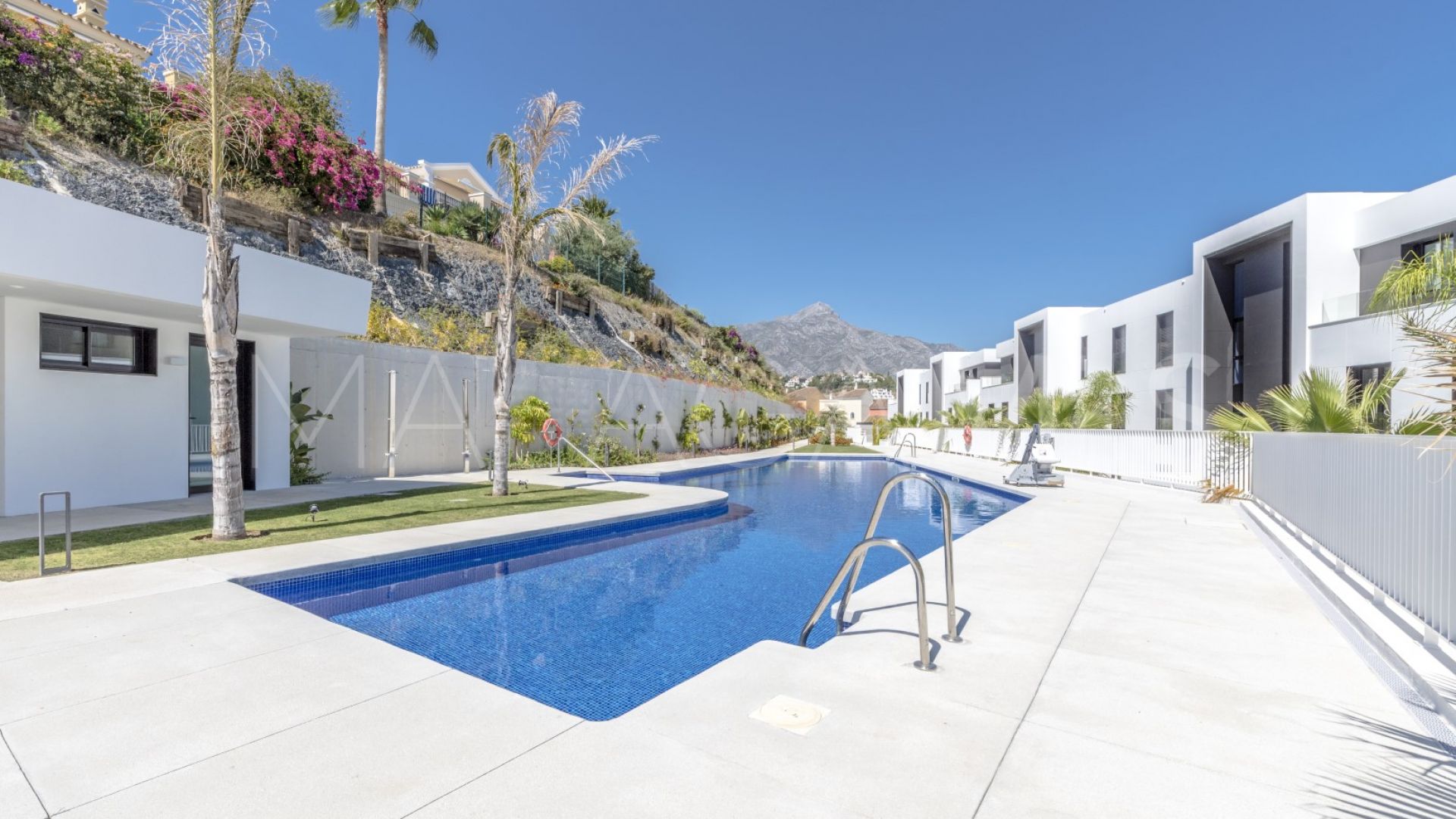 Takvåning for sale in Azahar de Marbella