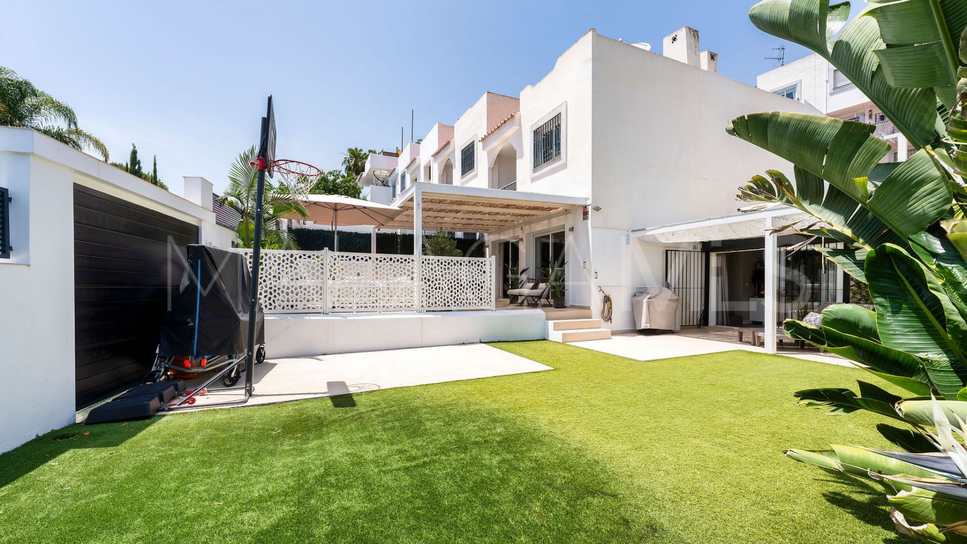 Buy adosado in Balcón del Golf with 3 bedrooms