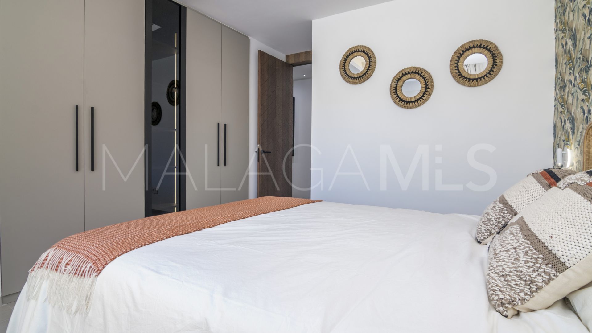 Buy apartamento in Country Club Las Brisas