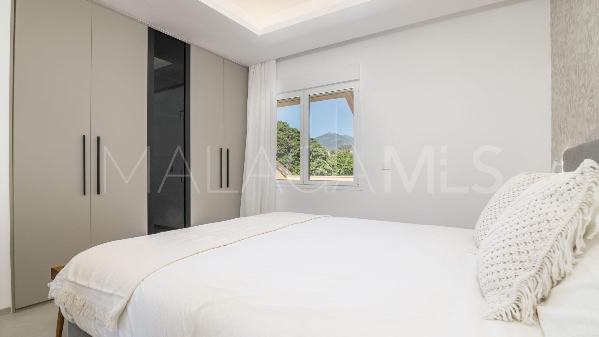 Buy apartamento in Country Club Las Brisas