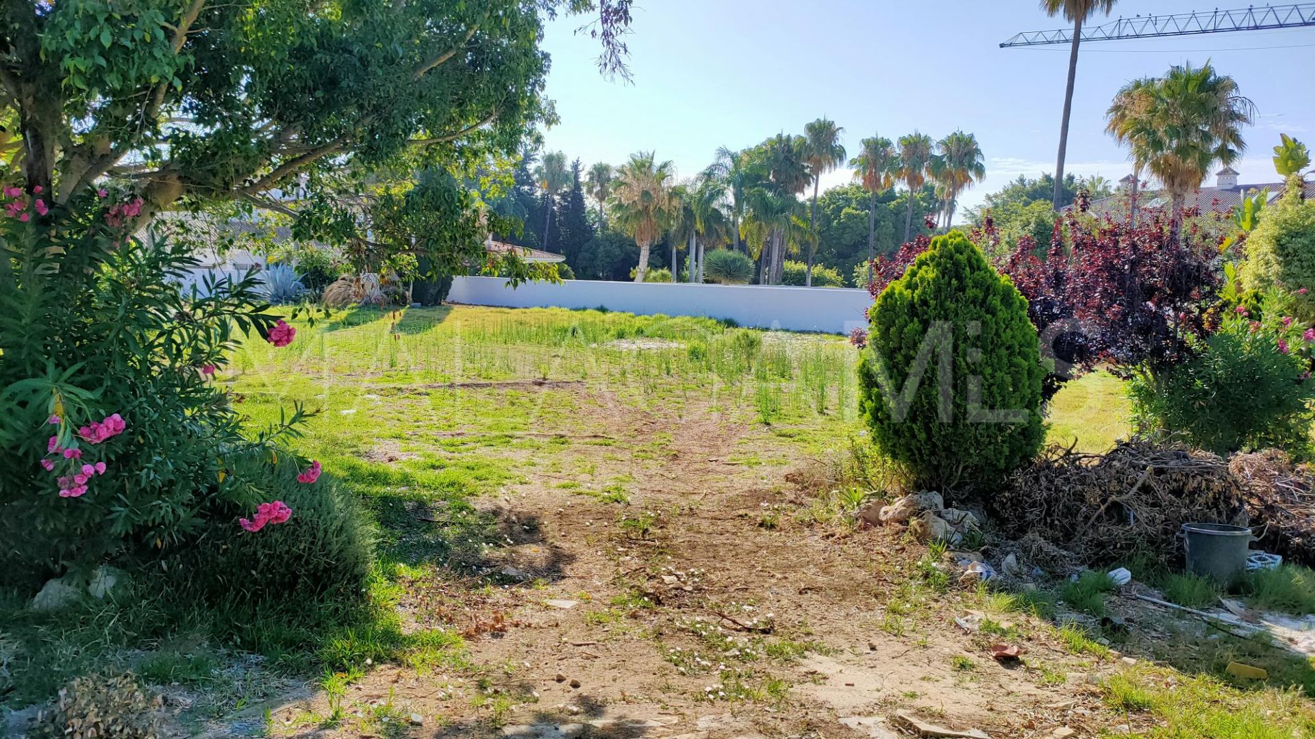 Terrain for sale in Guadalmina Baja