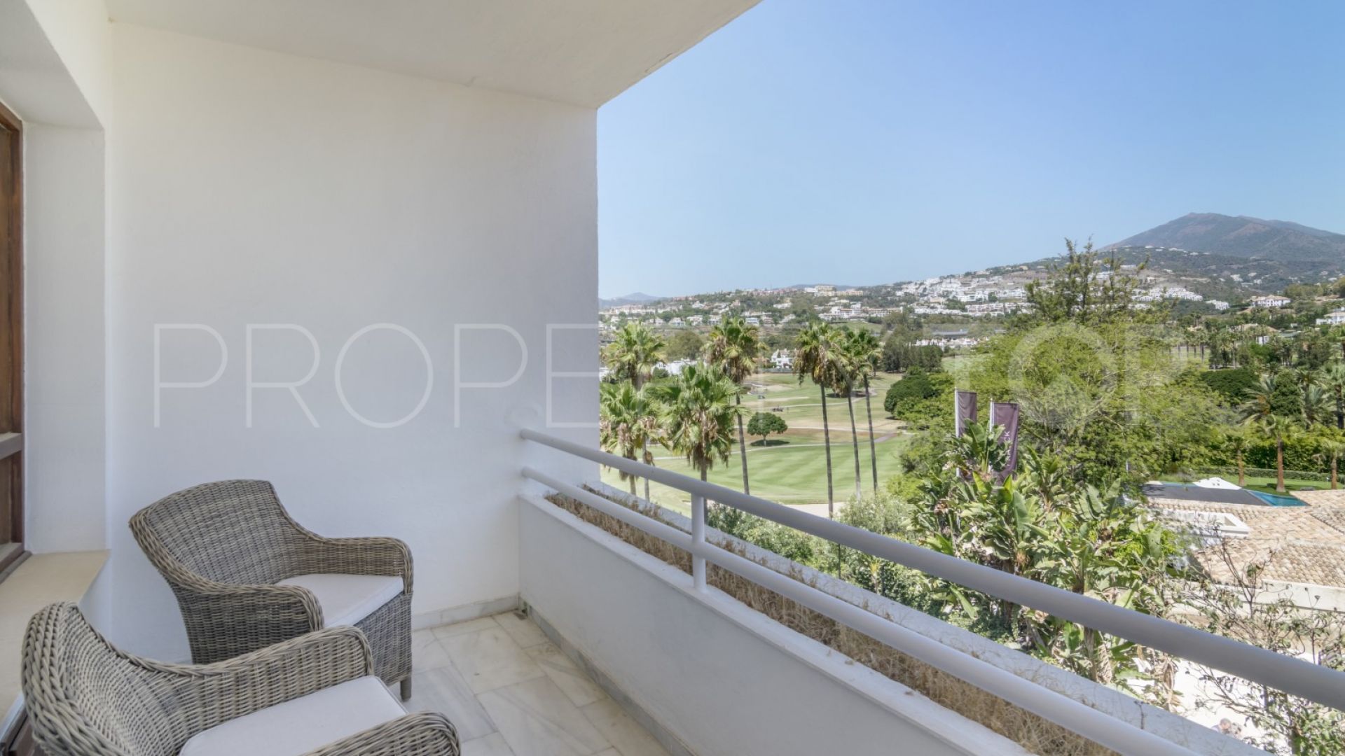 Atico duplex de 4 dormitorios en venta en Alcores del Golf