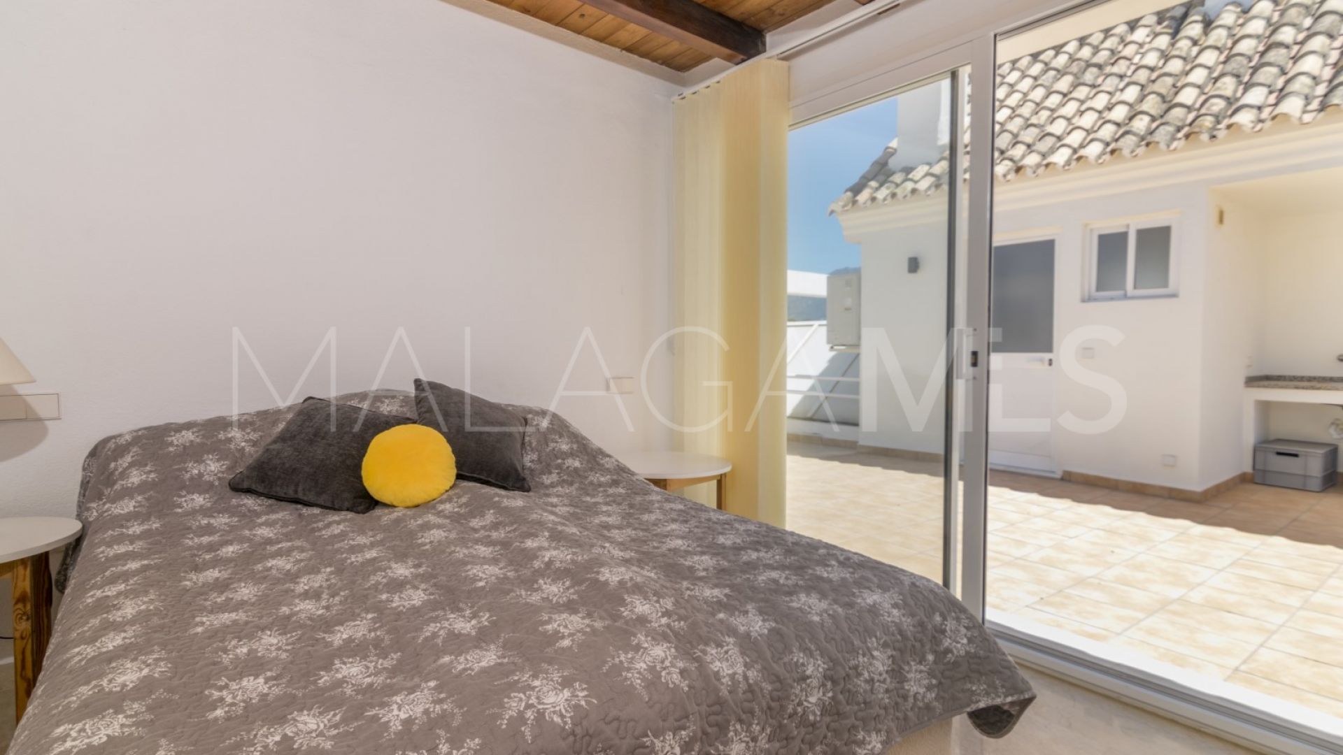4 bedrooms duplex penthouse in Alcores del Golf for sale