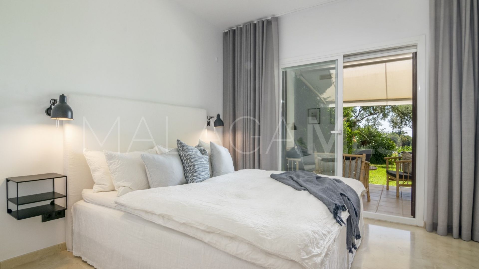 For sale 3 bedrooms ground floor apartment in La Quinta Village