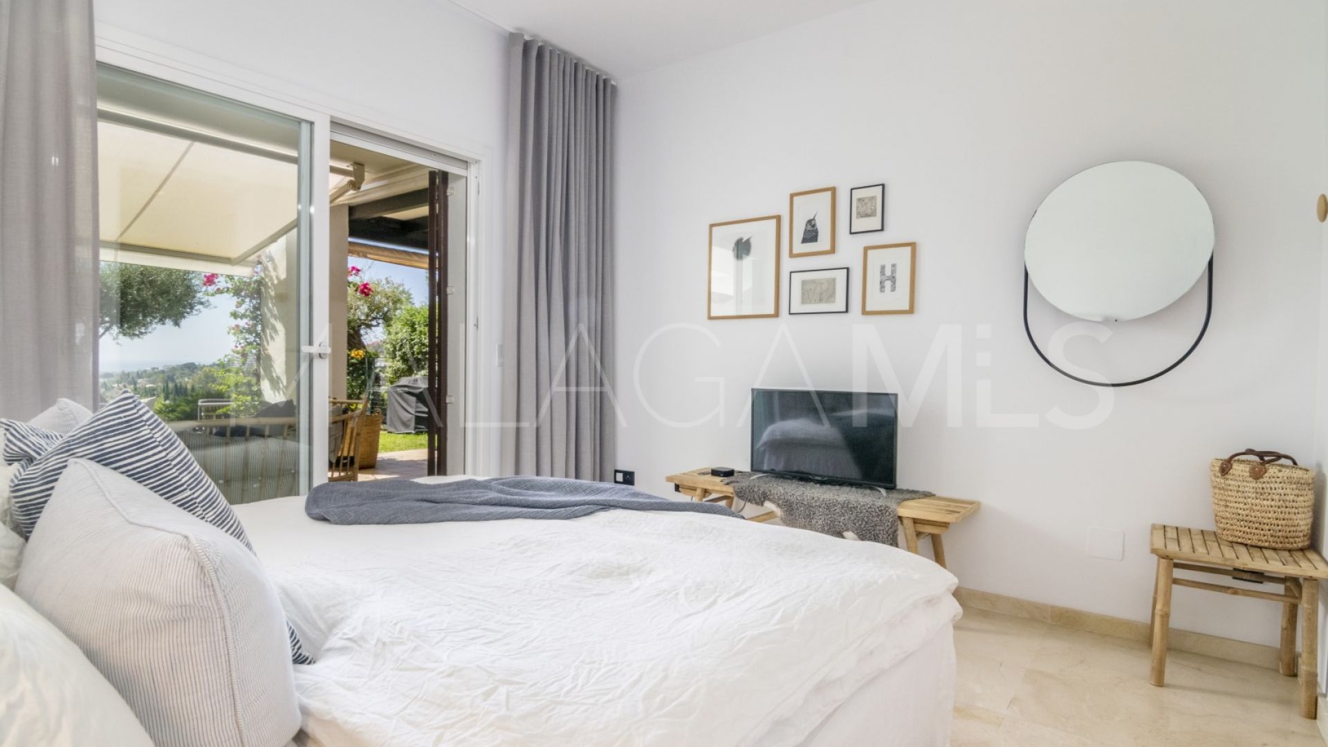 For sale 3 bedrooms ground floor apartment in La Quinta Village