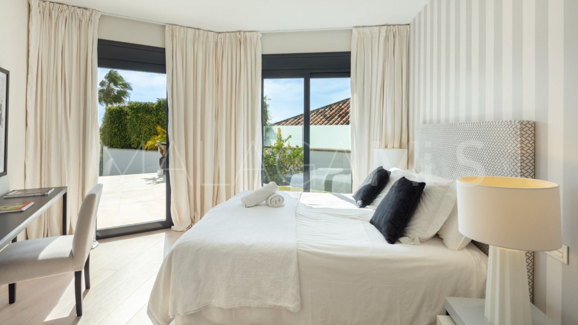 5 bedrooms villa for sale in Los Naranjos