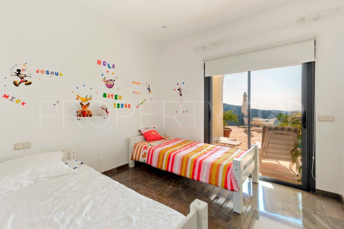 Se vende villa en Monte Mayor con 4 dormitorios