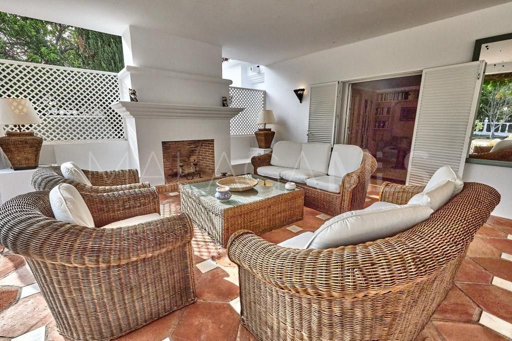 Villa for sale in Casasola