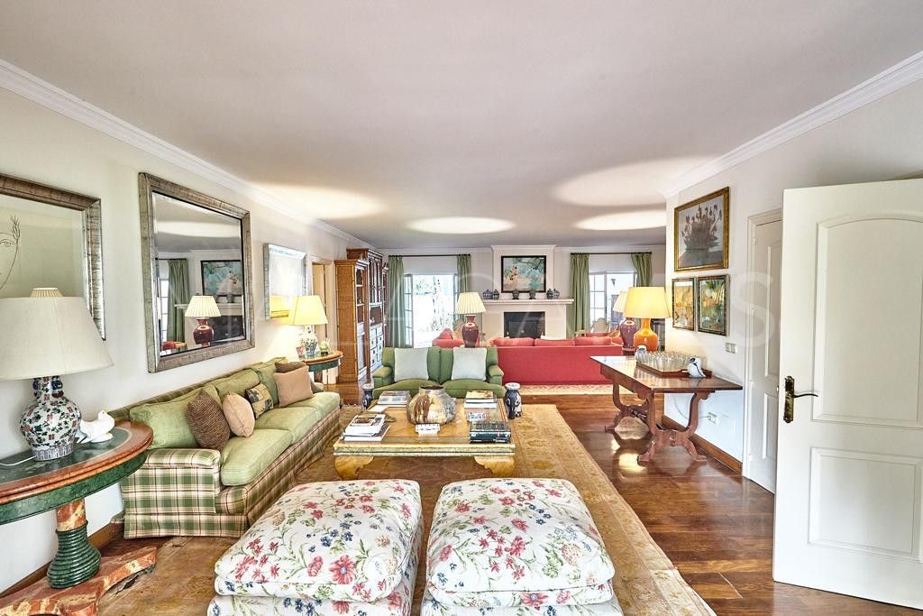 Villa for sale in Casasola