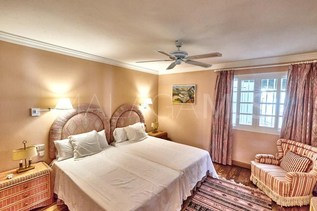 Villa for sale in Casasola