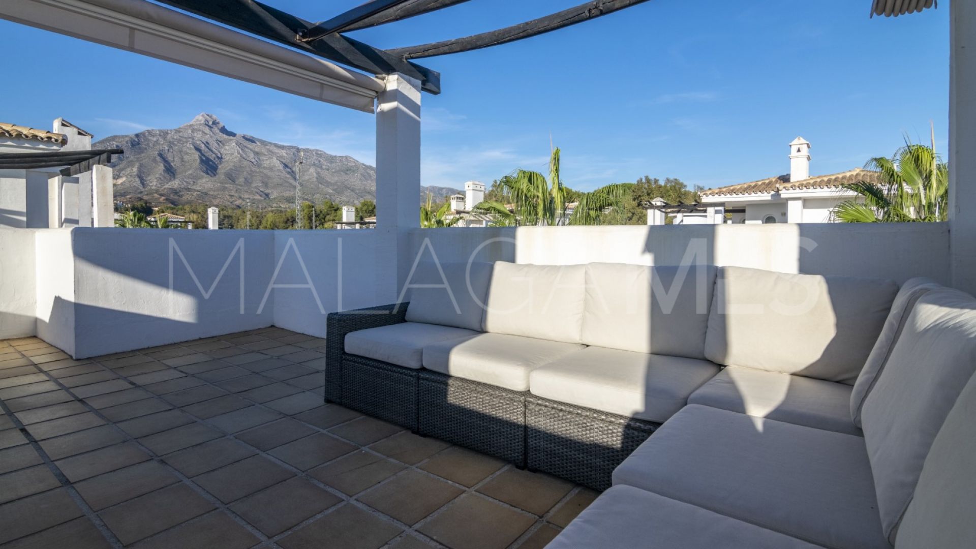 Appartement terrasse for sale in Los Naranjos de Marbella