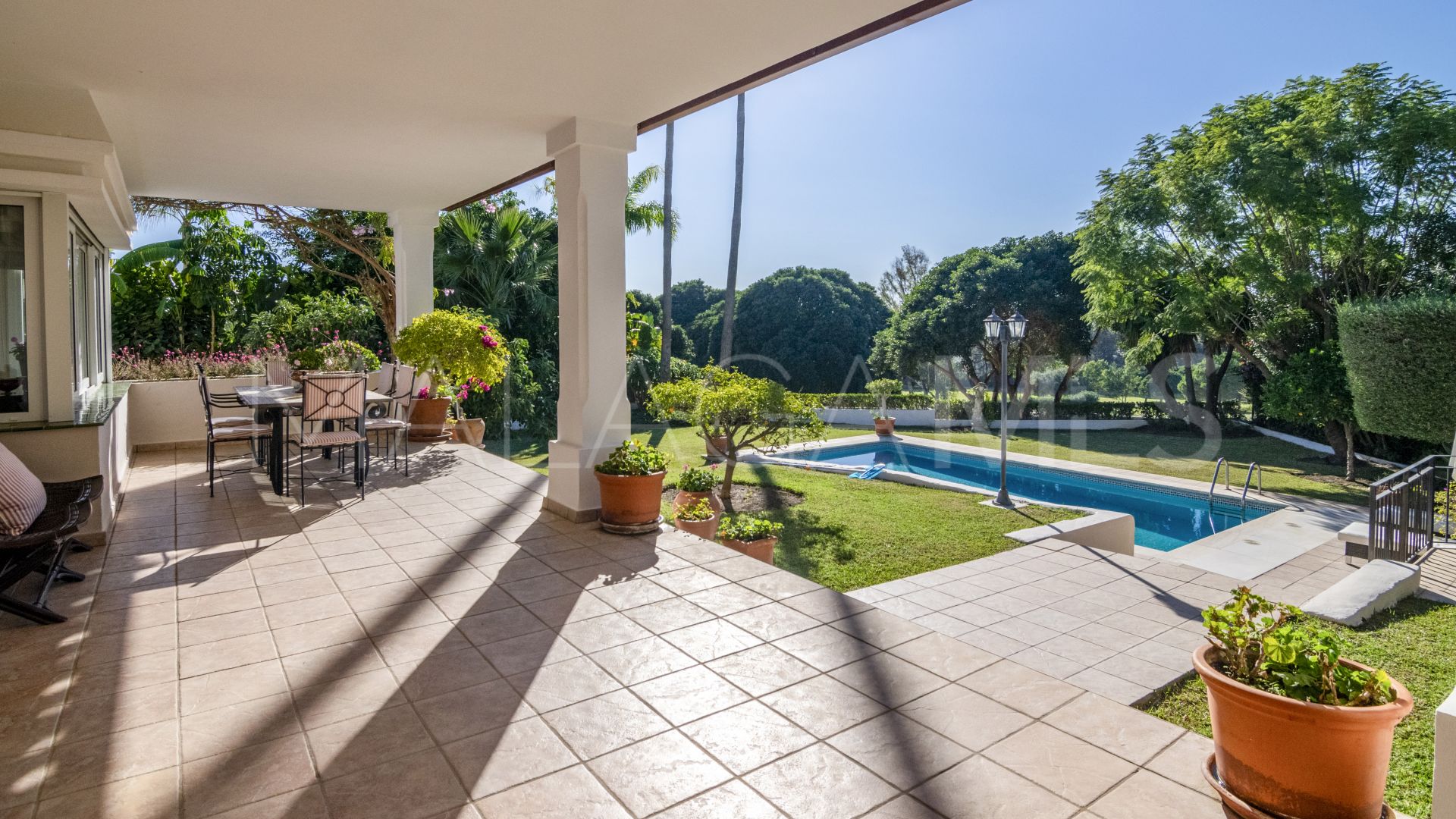Los Naranjos villa for sale