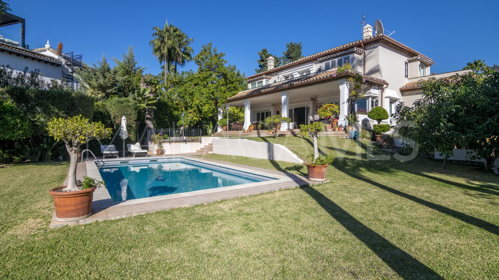Los Naranjos villa for sale