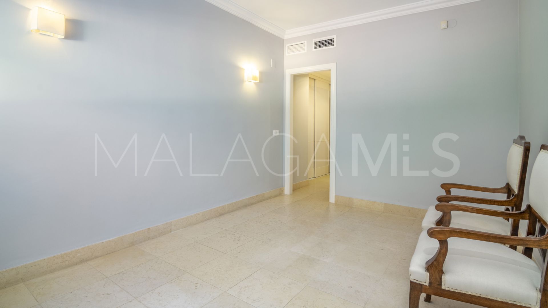 Apartamento planta baja de 2 bedrooms a la venta in Magna Marbella