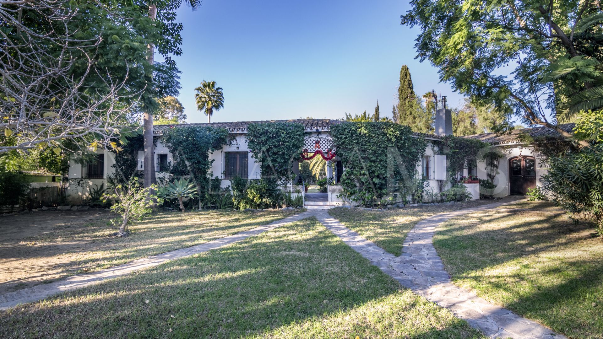 Villa a la venta in Los Naranjos