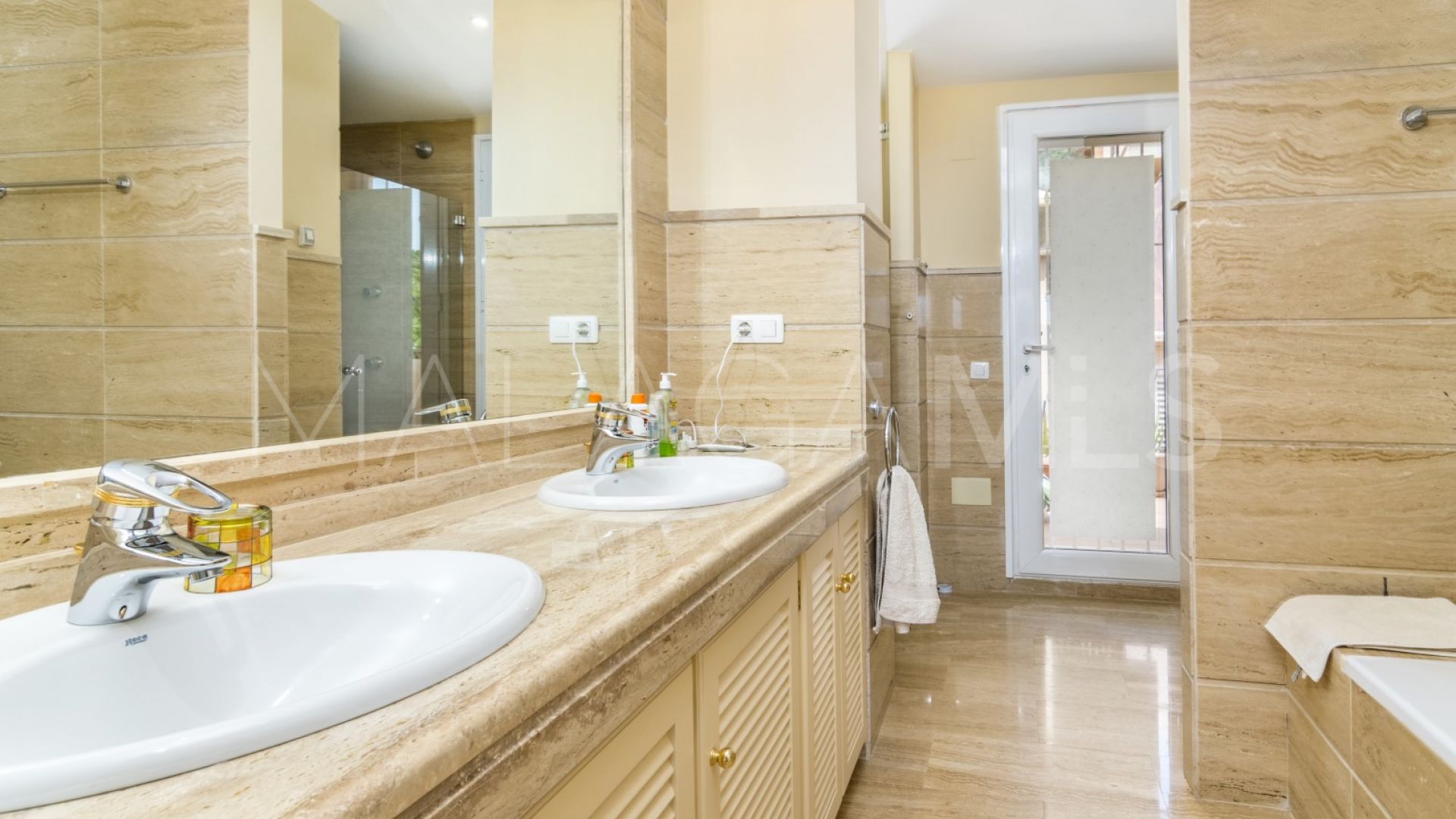 Duplex penthouse for sale in Albatross Hill