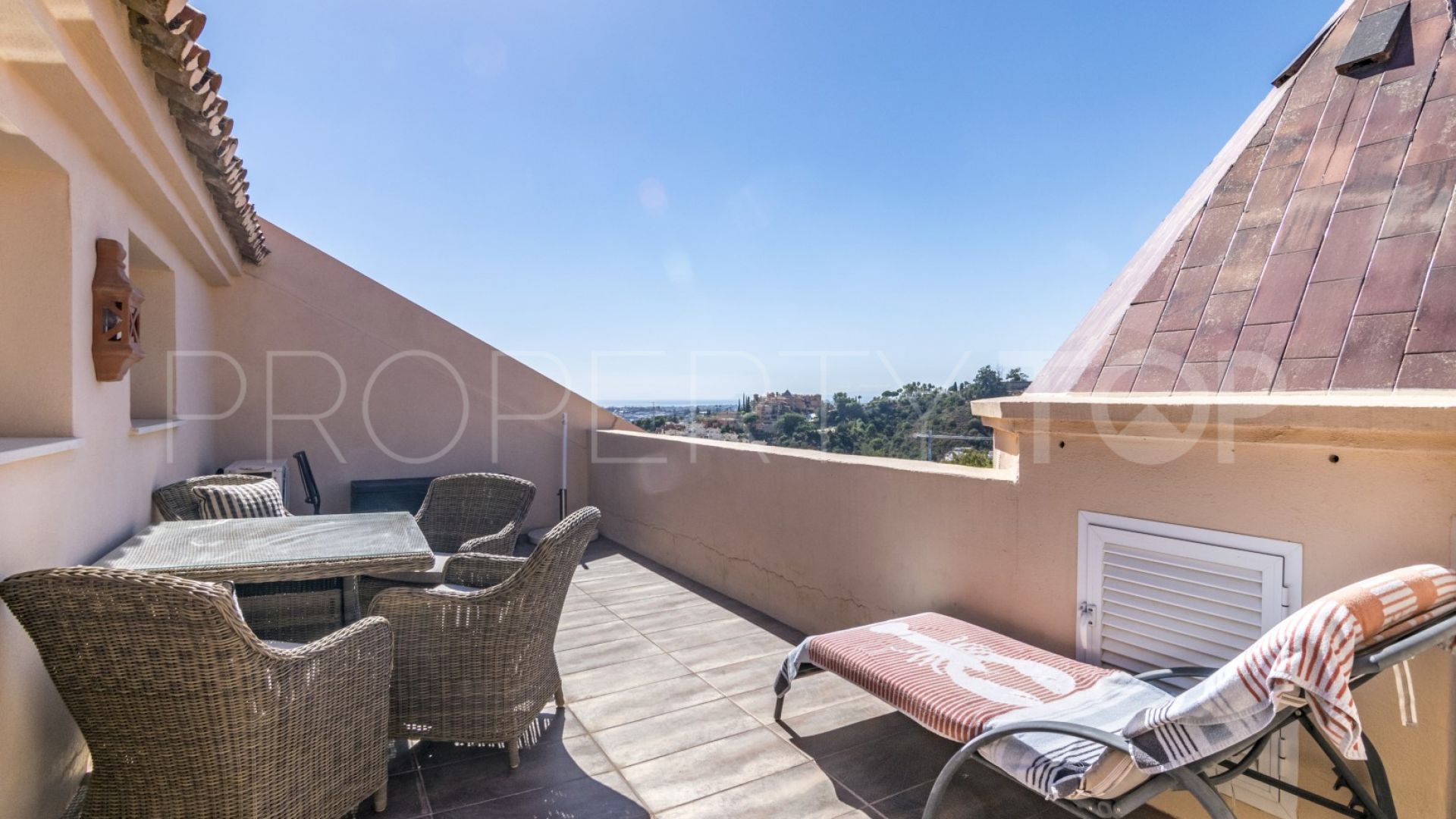 For sale Albatross Hill 3 bedrooms duplex penthouse