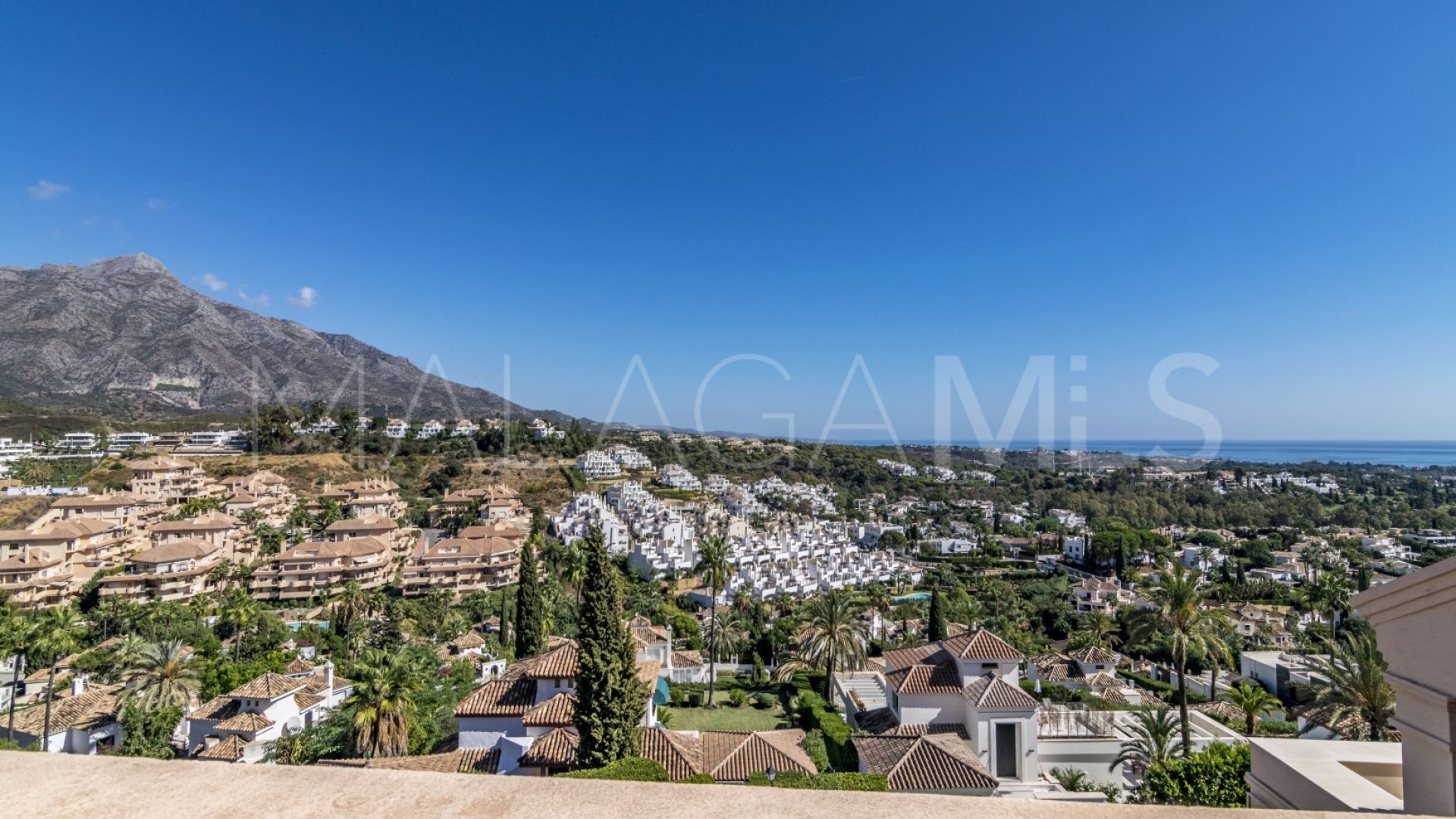 Duplex penthouse for sale in Albatross Hill