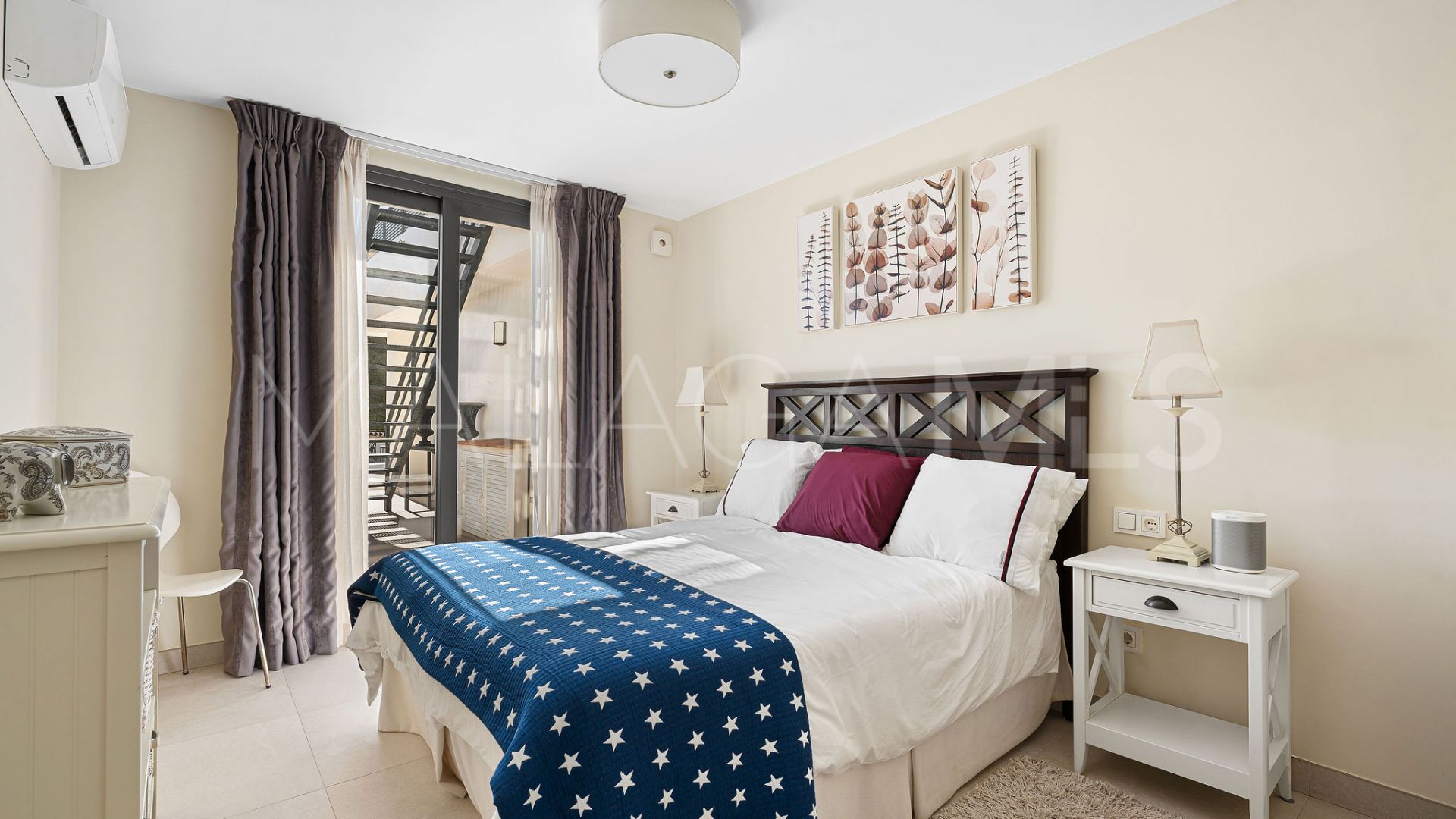 Villa for sale in Nueva Andalucia