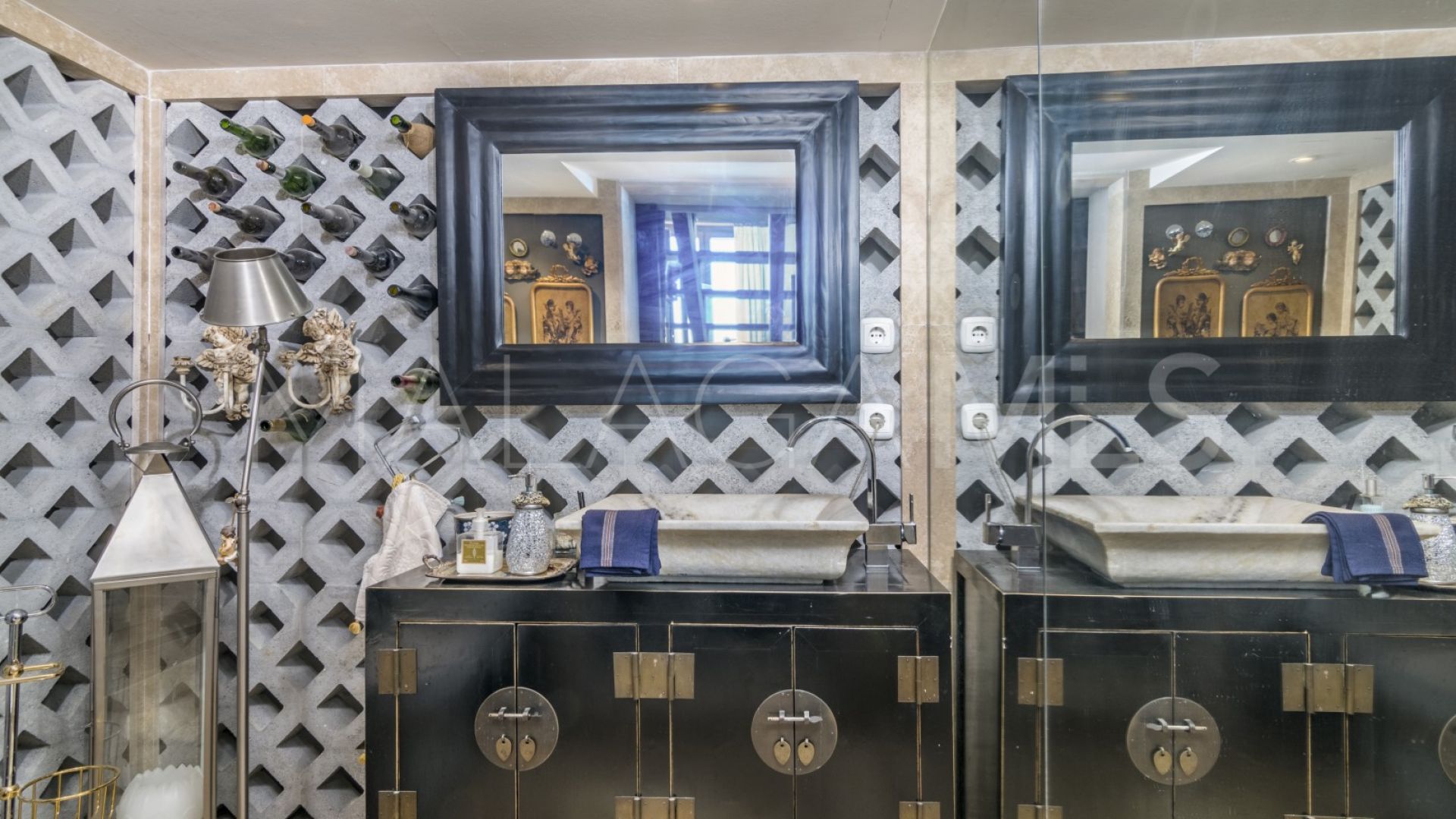 Radhus for sale in La Heredia