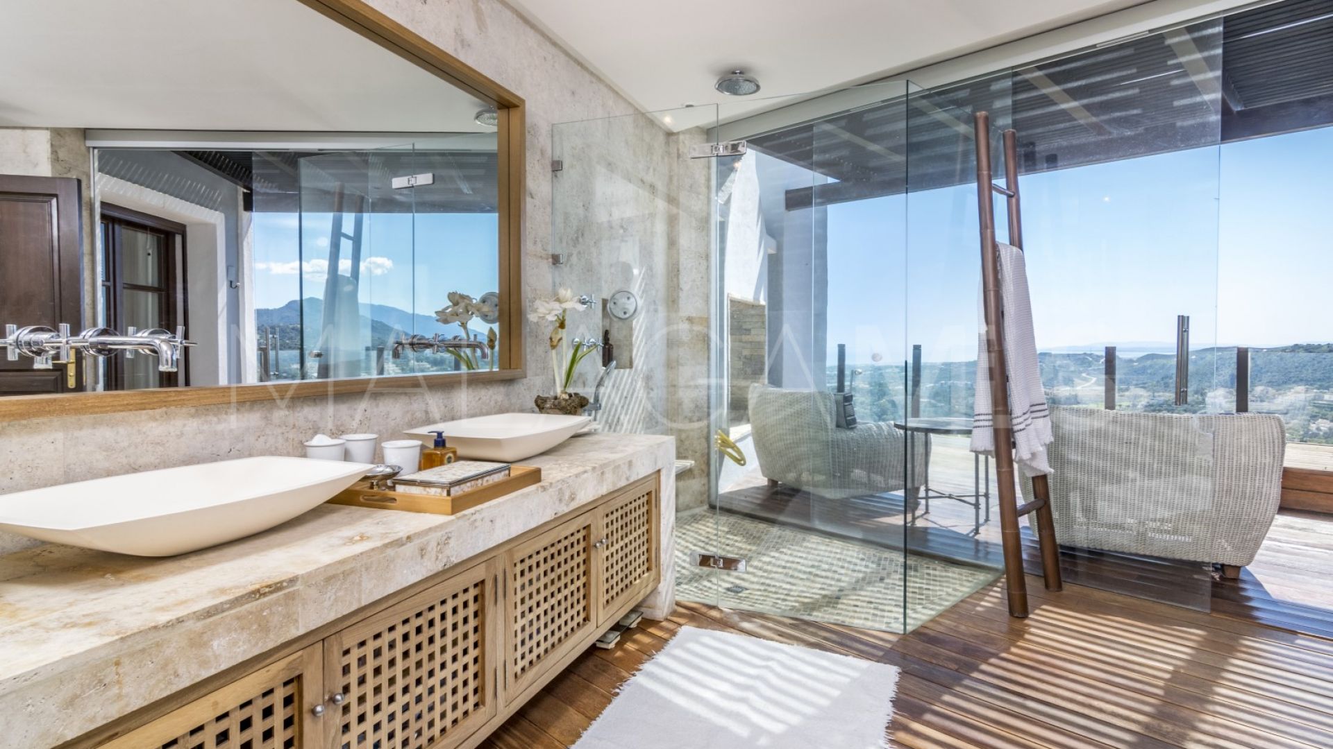 Radhus for sale in La Heredia