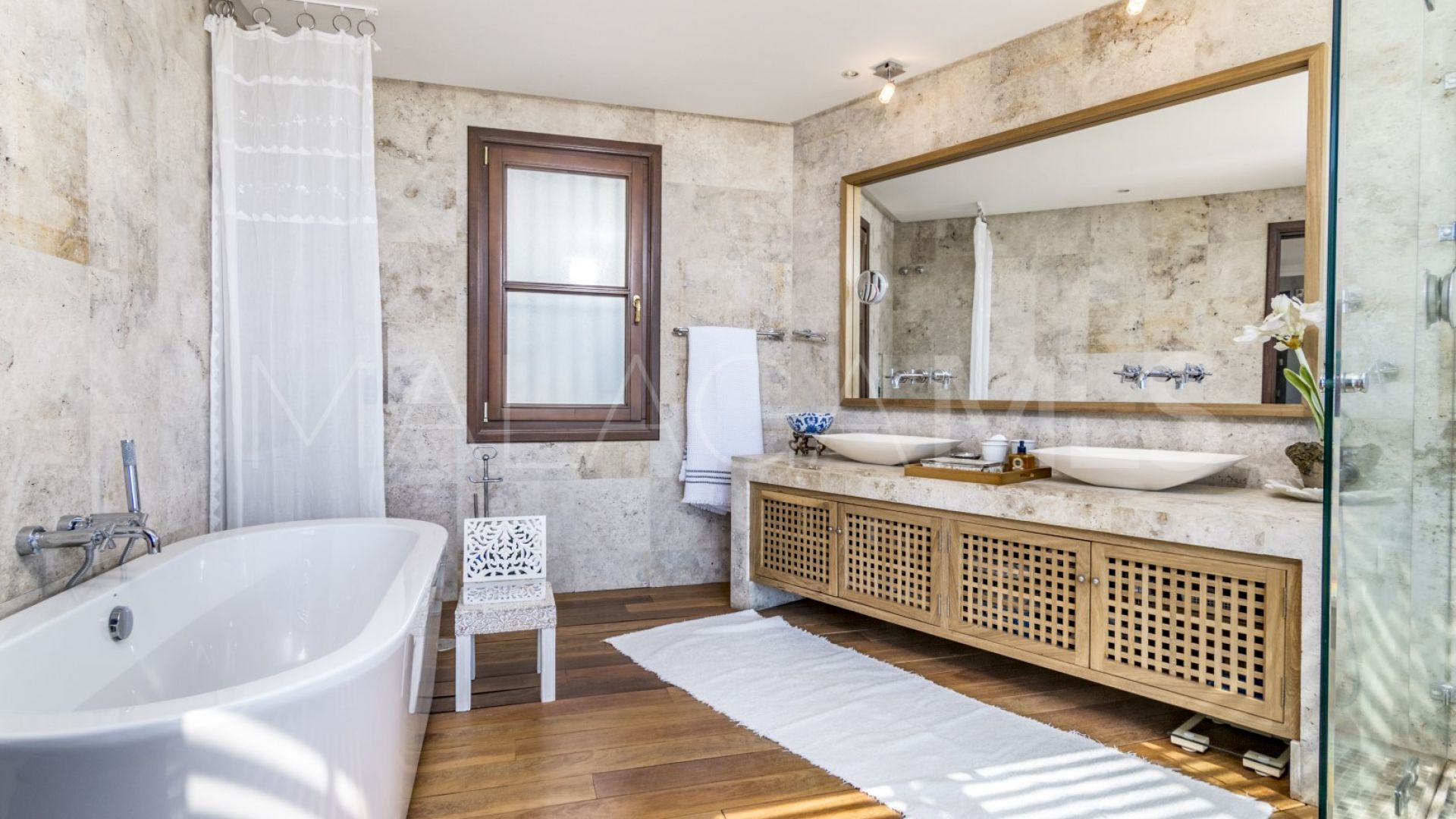 Radhus for sale in La Heredia