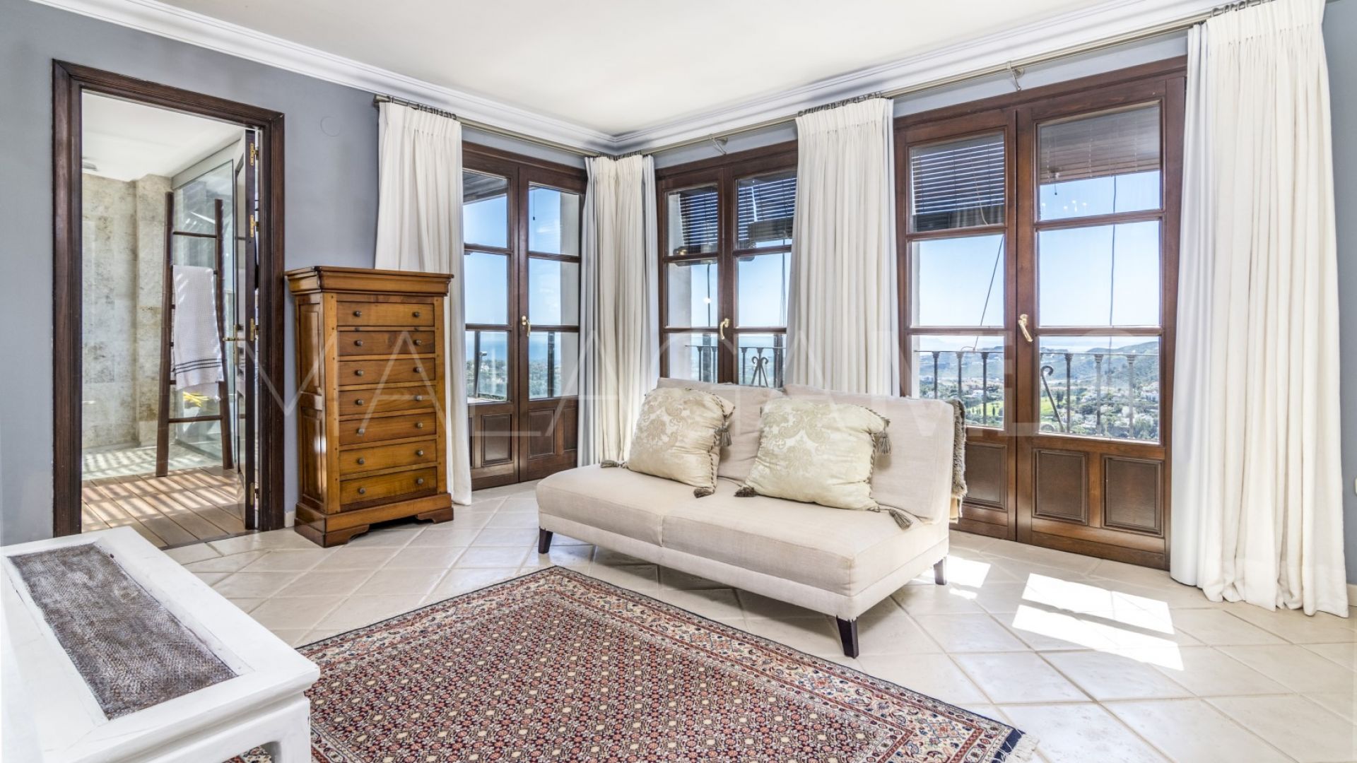 Radhus for sale in La Heredia