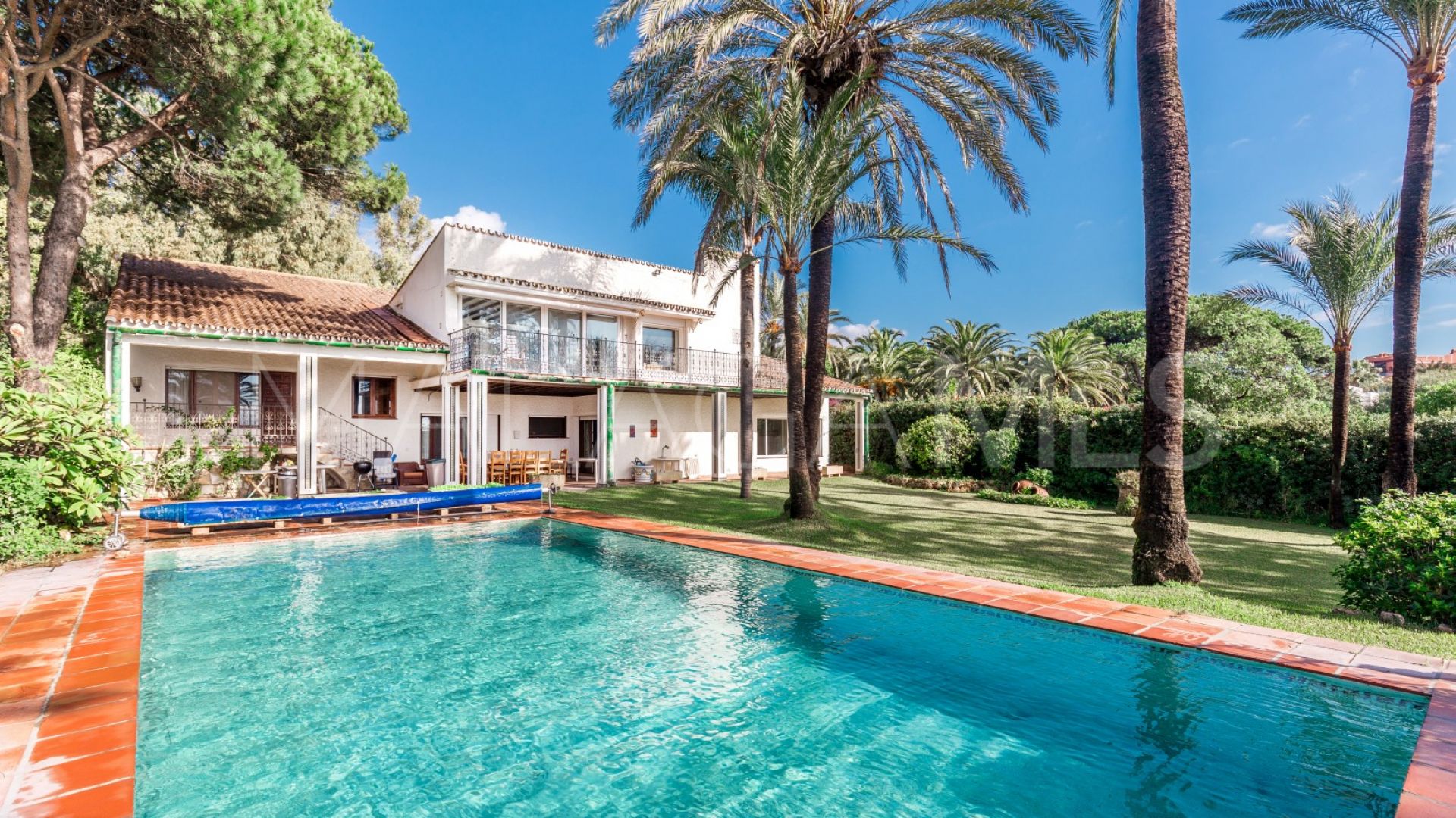 Villa for sale with 5 bedrooms in La Reserva de los Monteros
