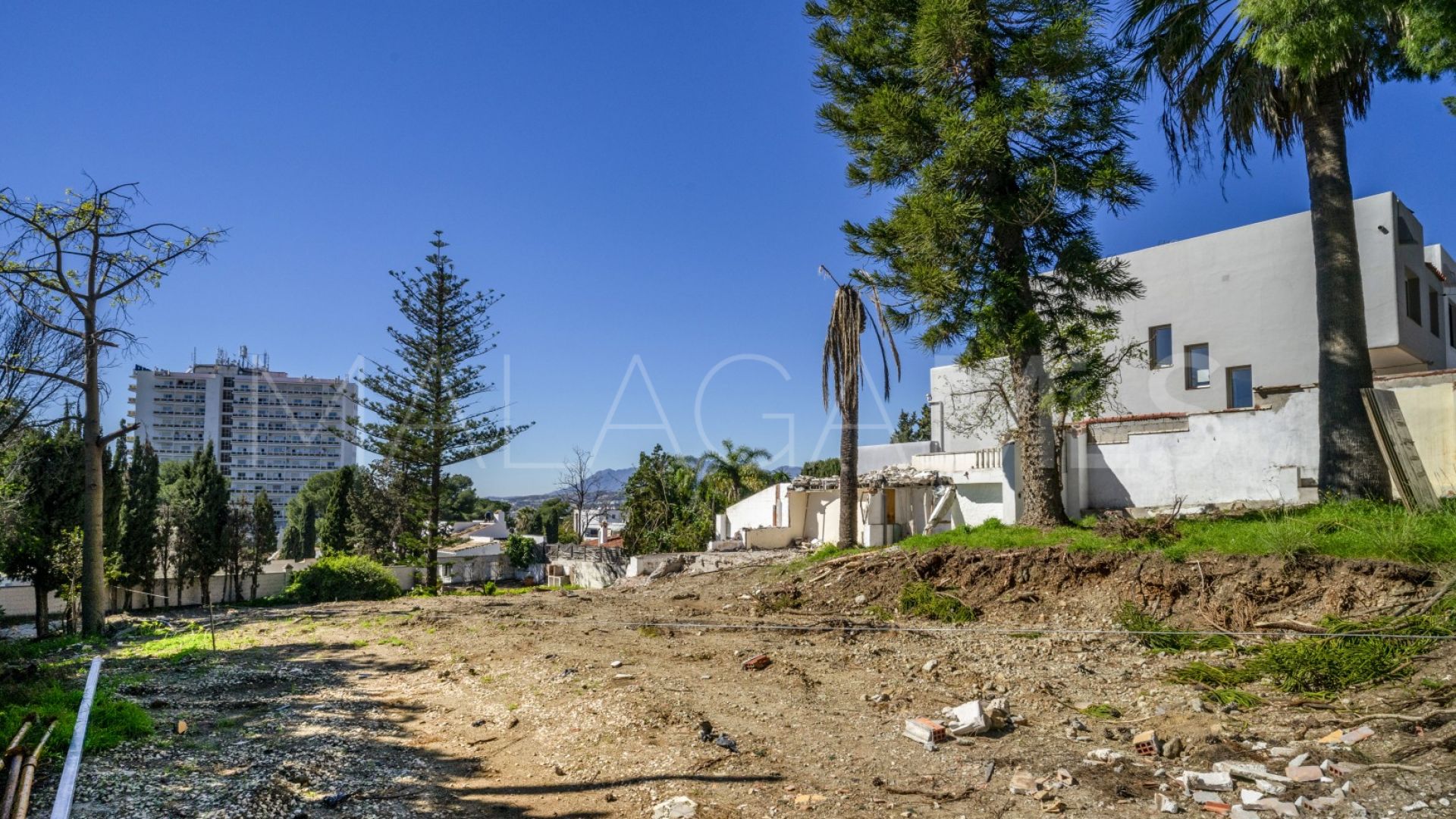 Tomt for sale in Nueva Andalucia